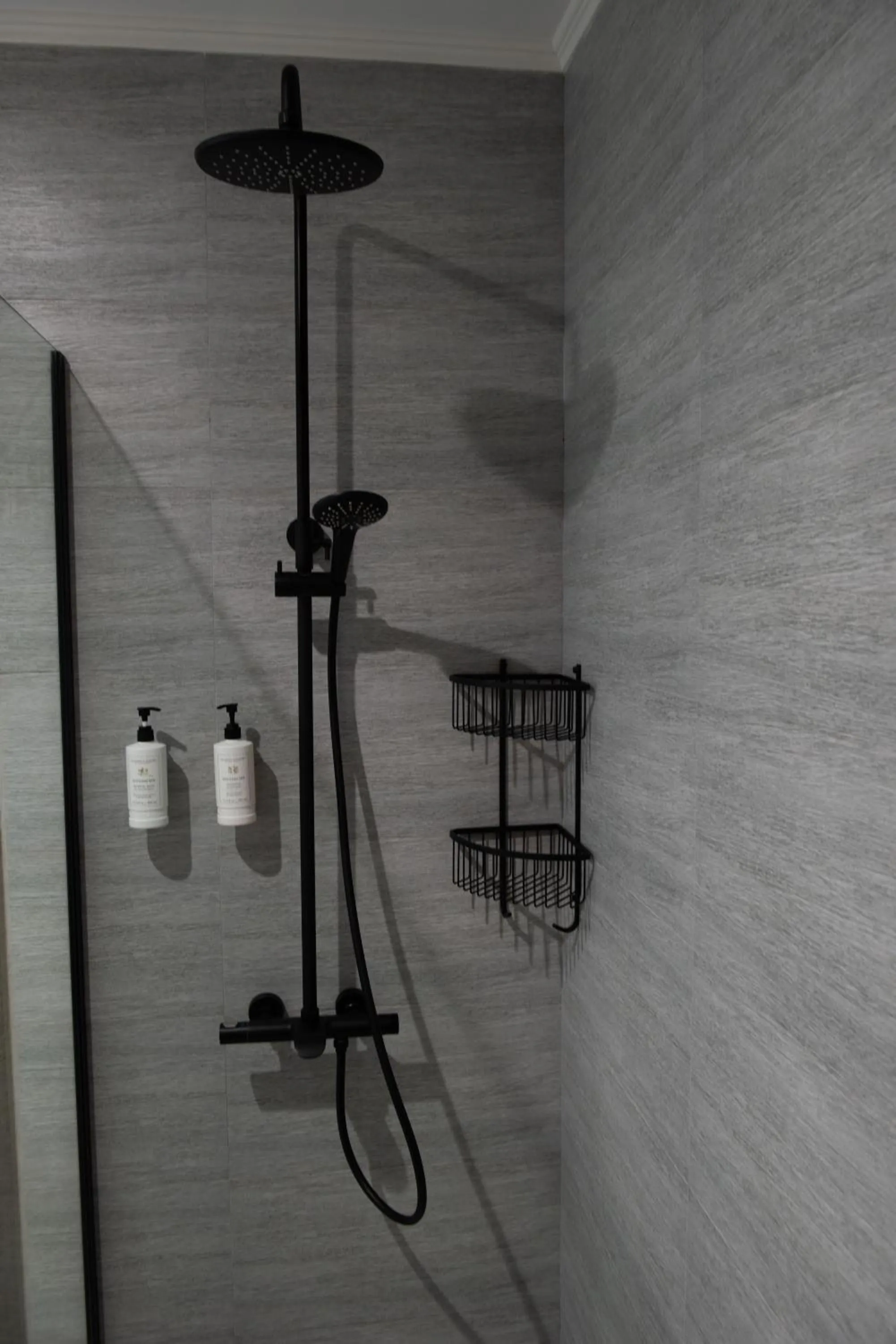 Shower in Silk Road Premium Hotel