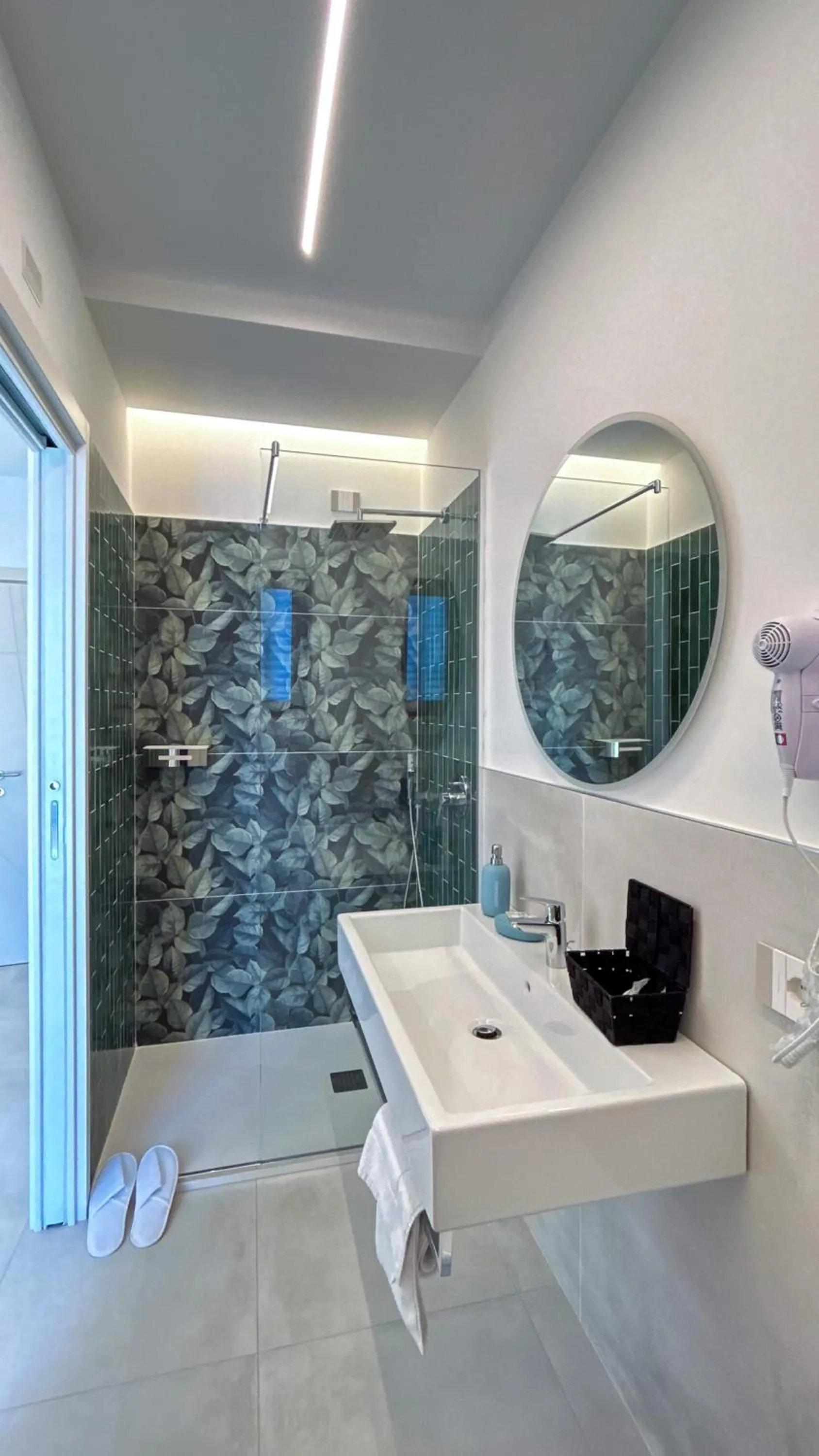 Shower in Casa Milly