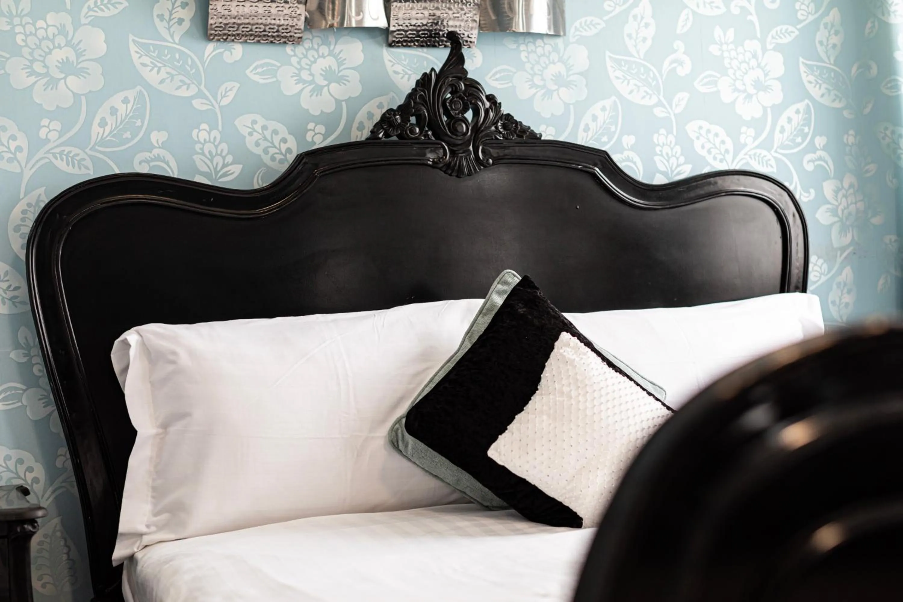 Bed in The Manor Hotel