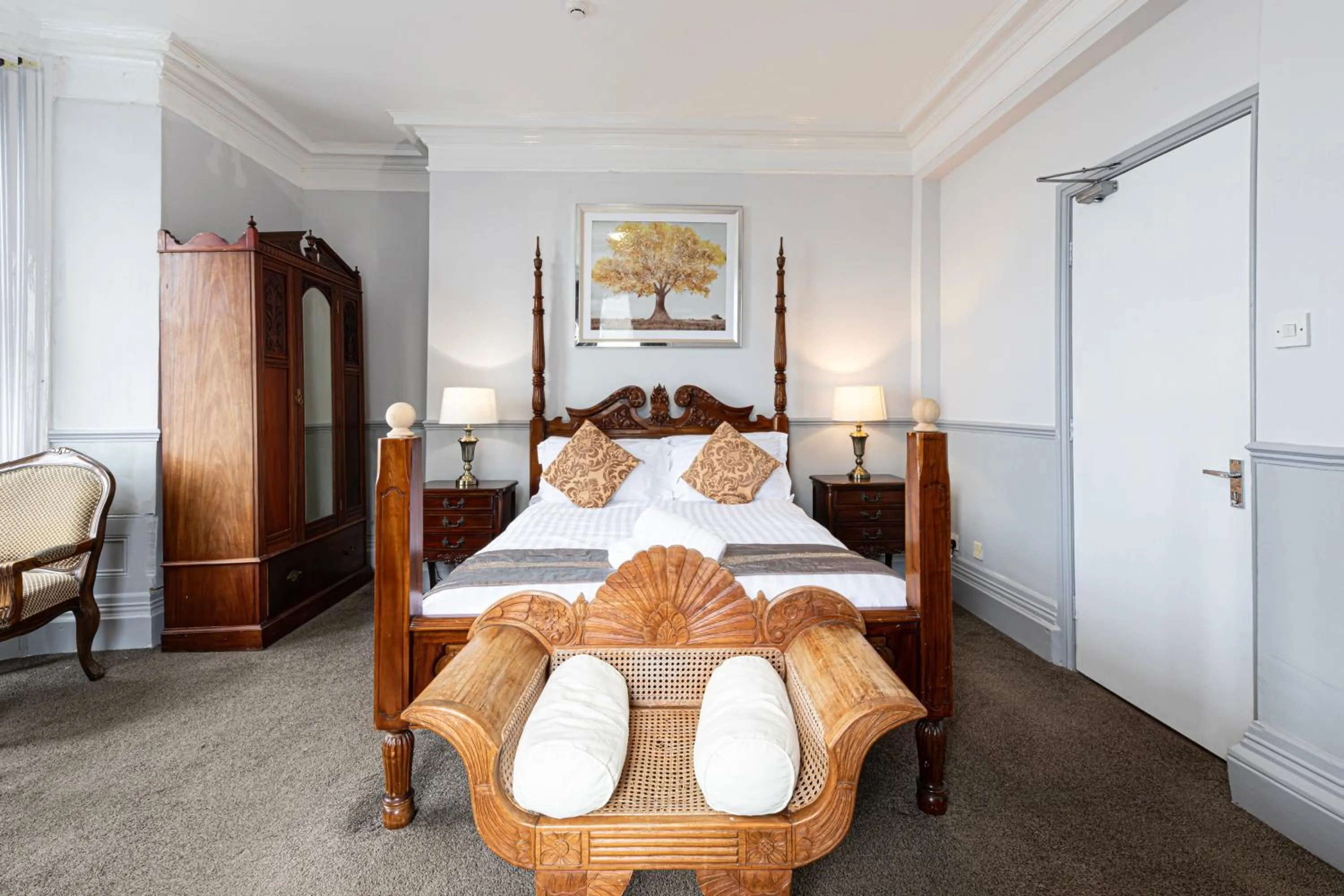 Bed in The Manor Hotel