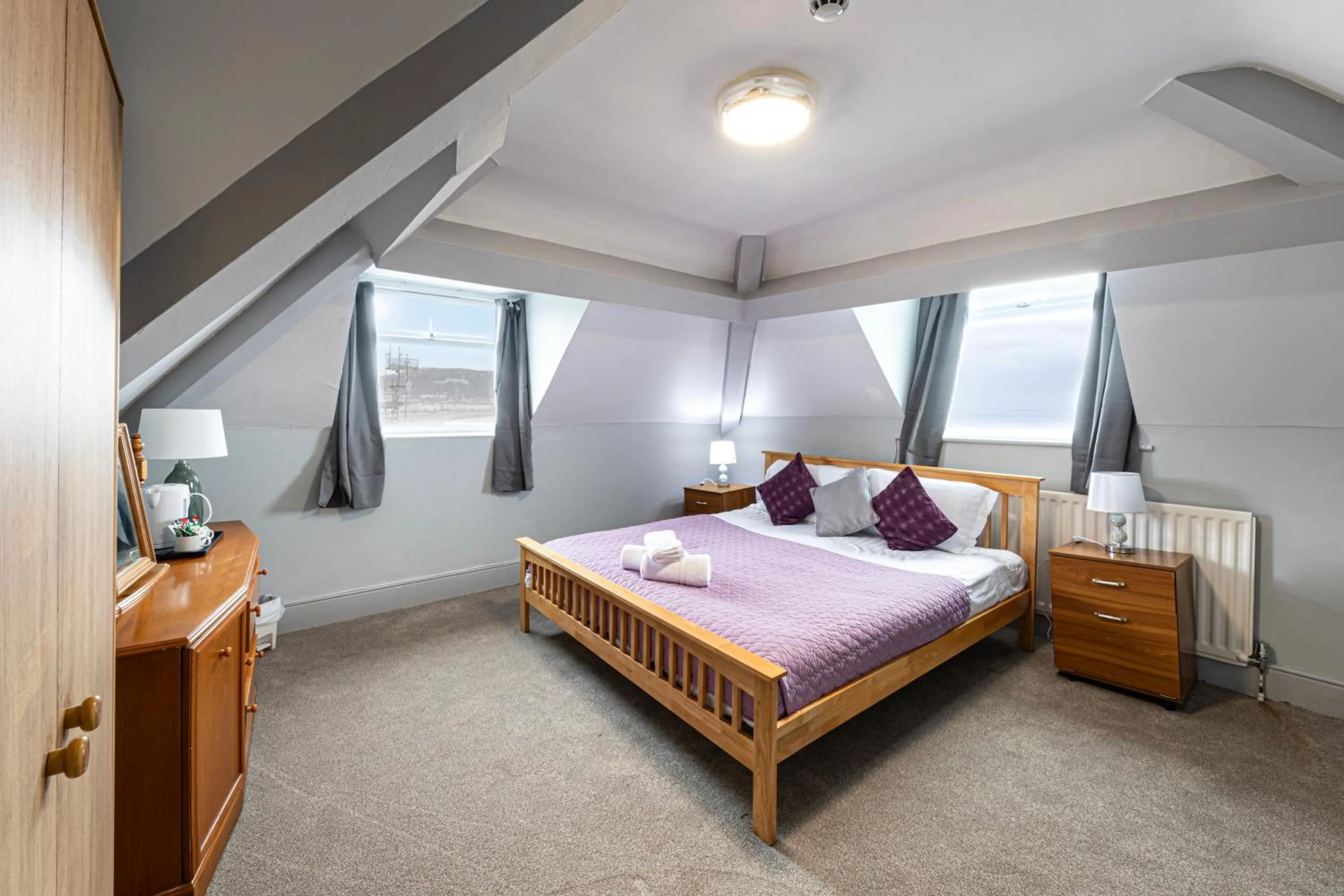 Bed in The Manor Hotel