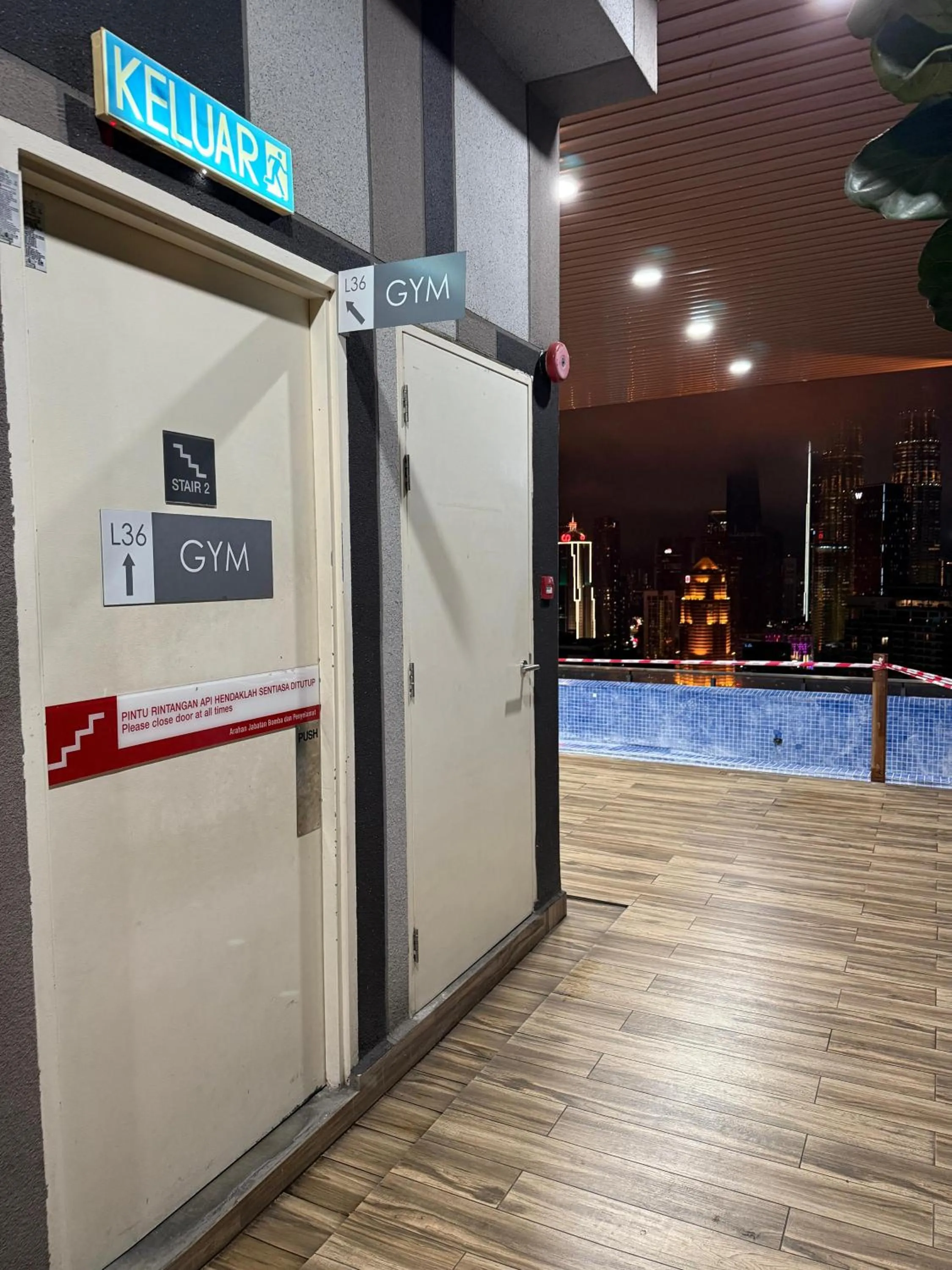 Pool view in The Luxe Colony KLCC By AZHA