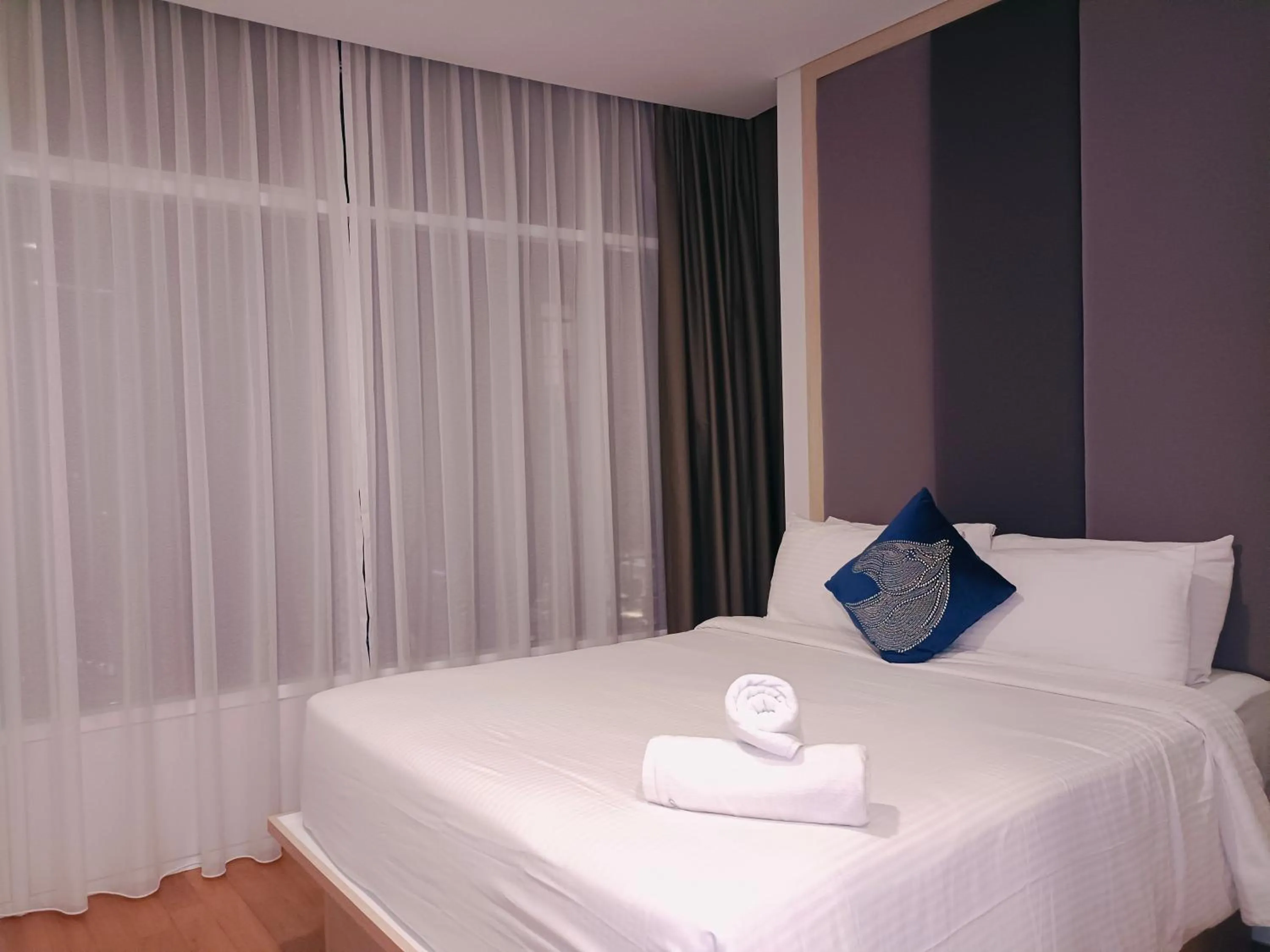 Bed in The Luxe Colony KLCC By AZHA