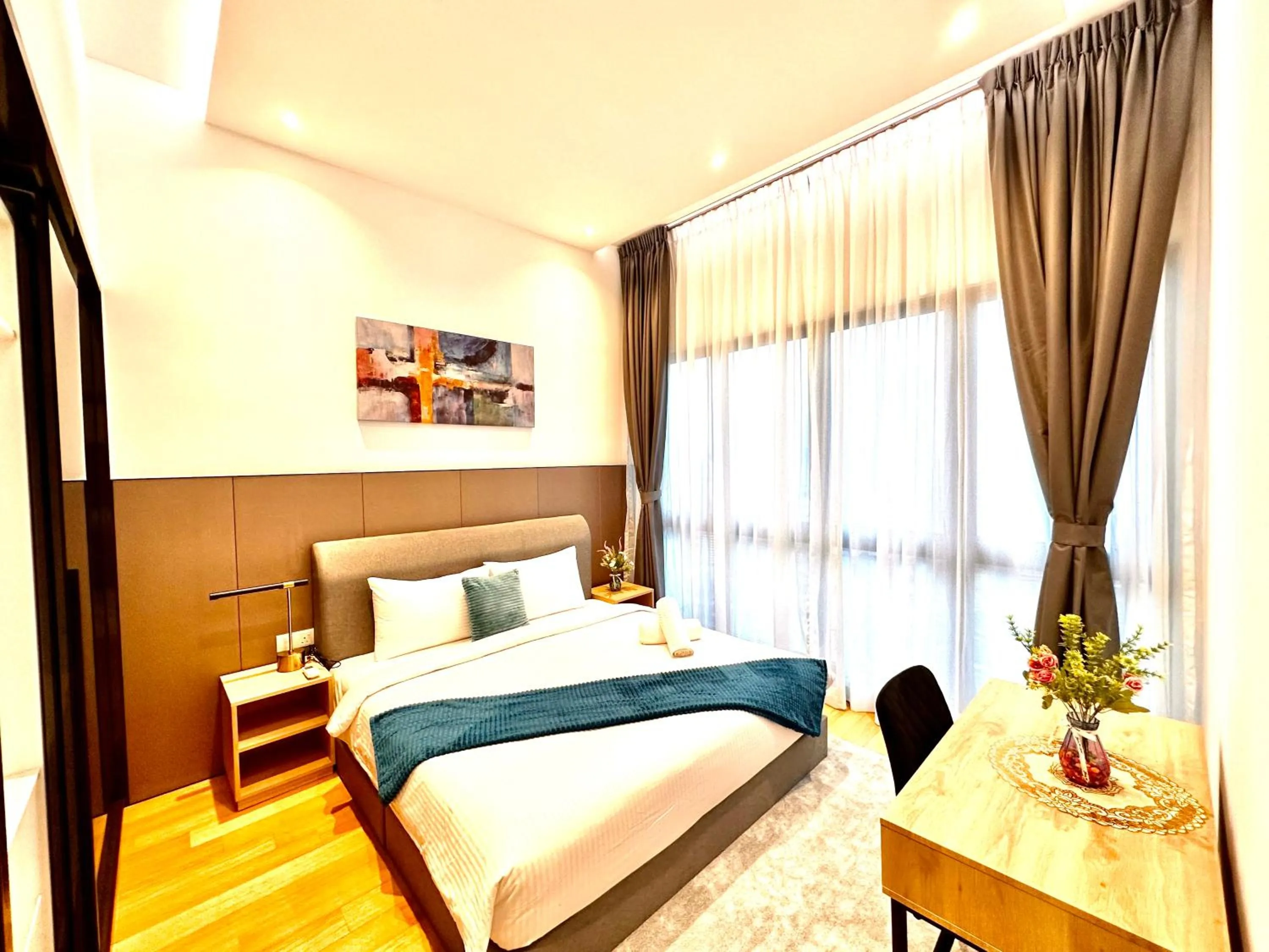 Bed in The Luxe Colony KLCC By AZHA