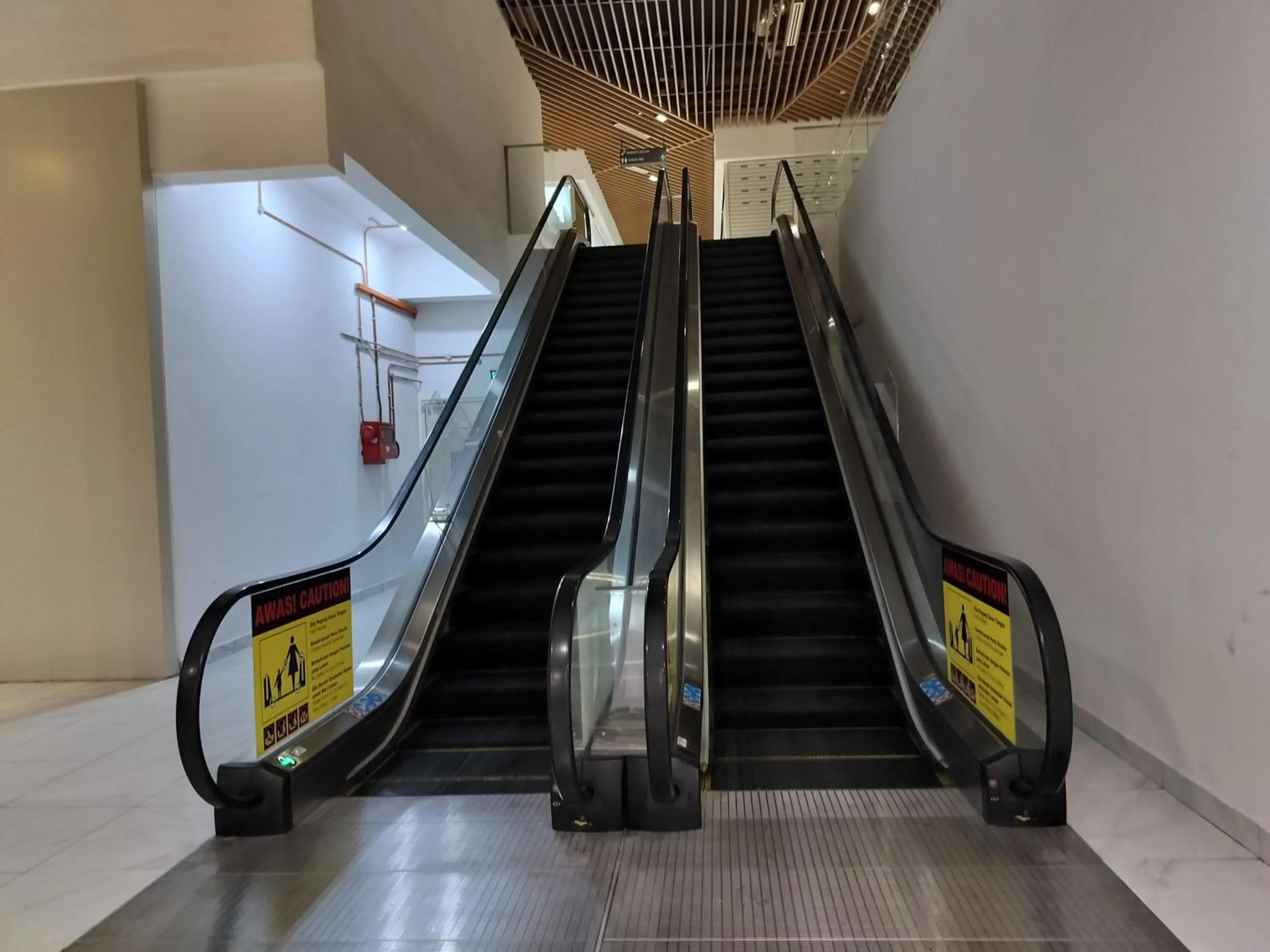 elevator in The Luxe Colony KLCC By AZHA