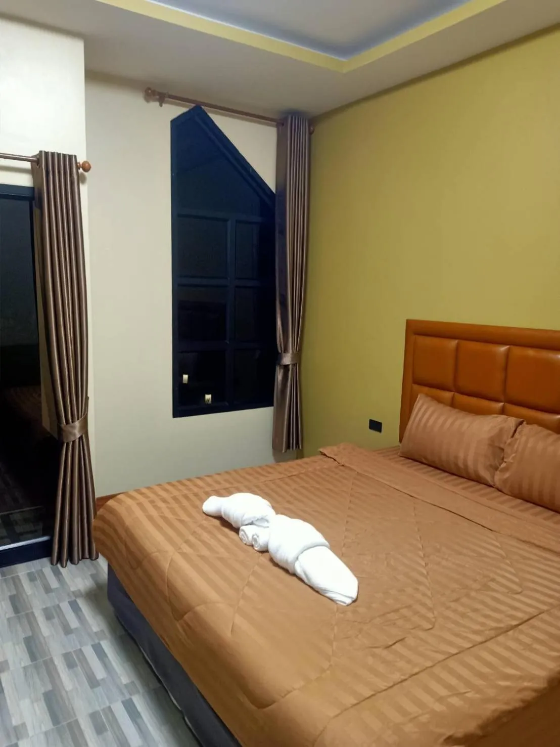 Bed in Khumkatang Resort & Restaurant