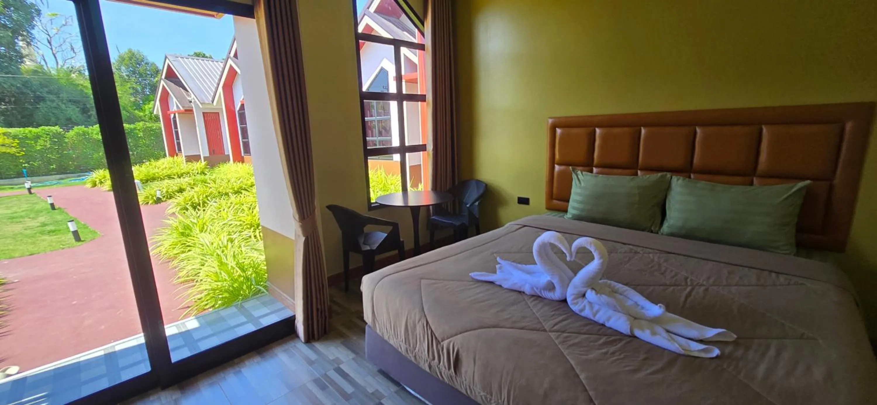 Bed in Khumkatang Resort & Restaurant