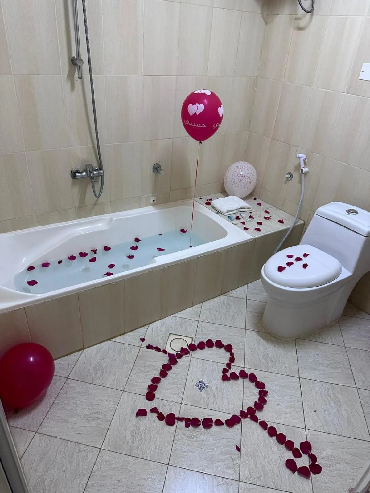 Shower in Bahla Hotel Apartments