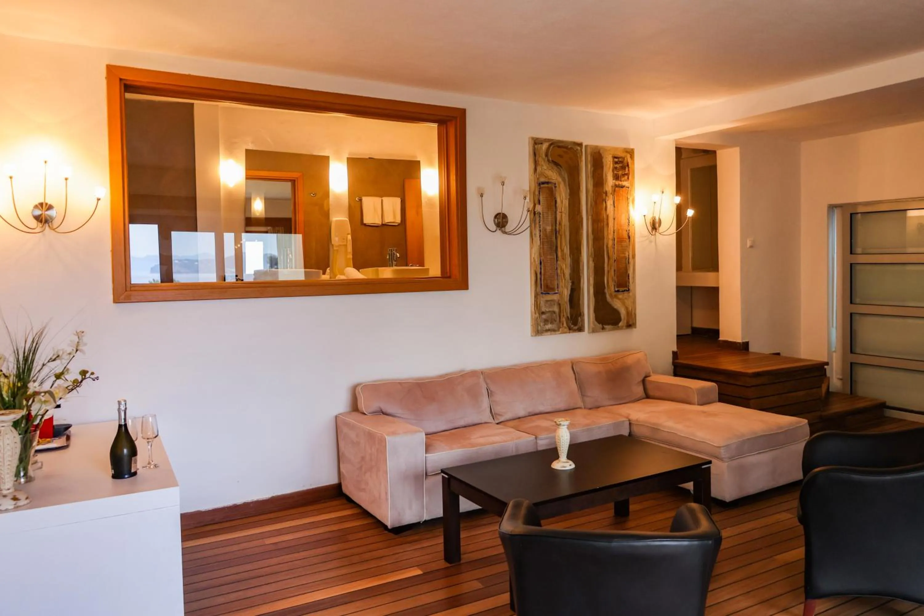 Seating area in Kanapitsa Mare Hotel