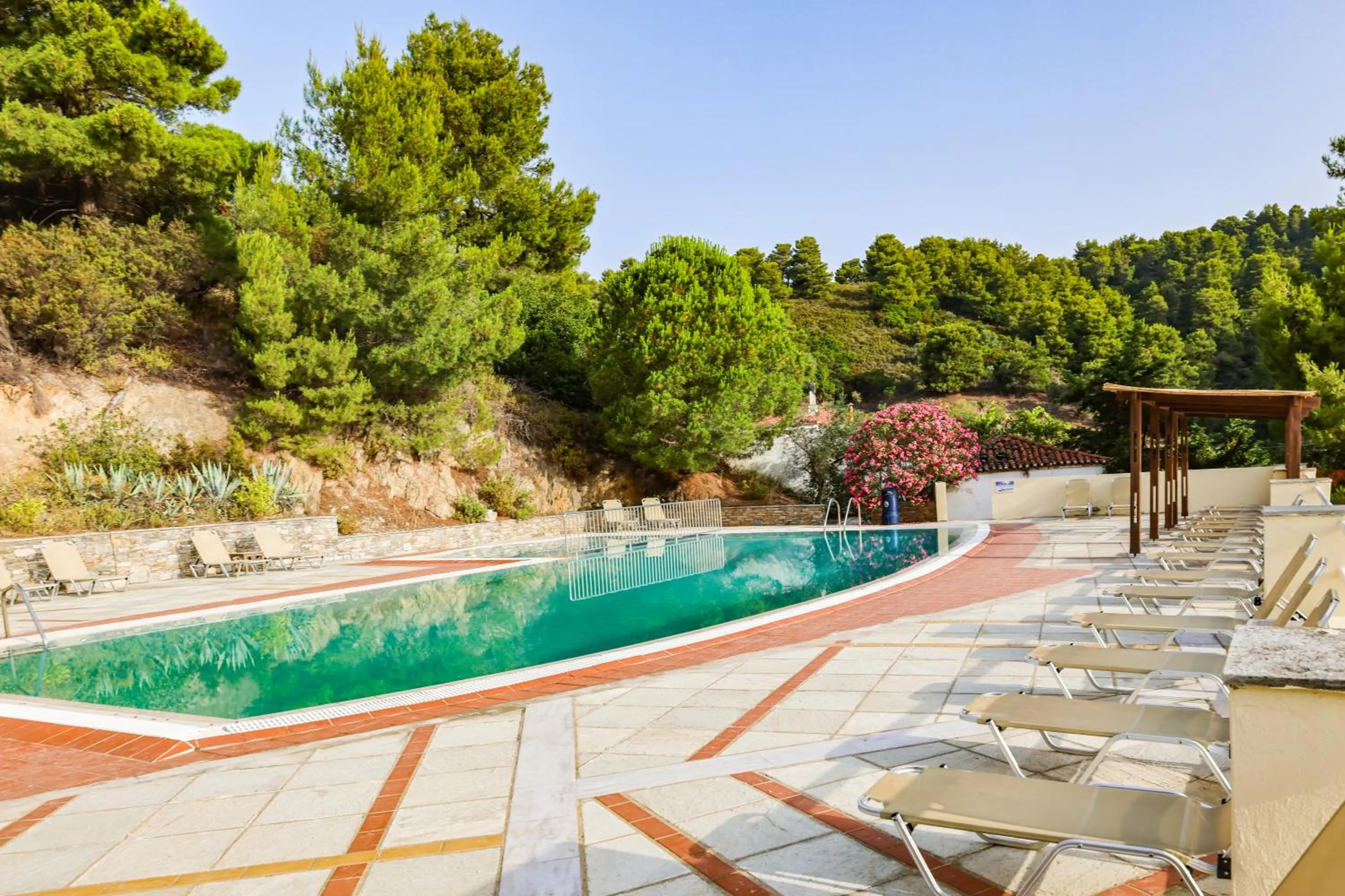 Swimming pool in Kanapitsa Mare Hotel