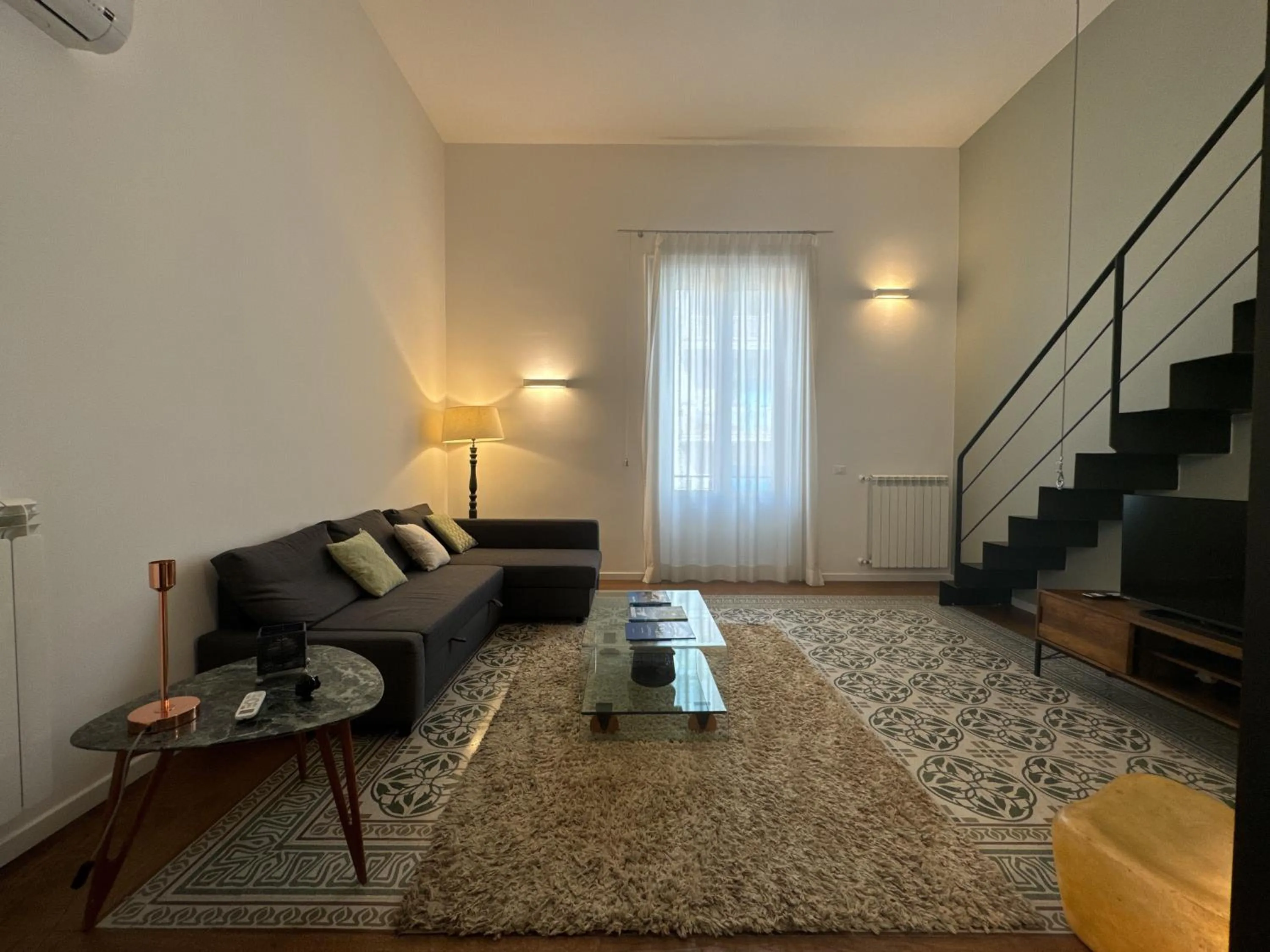 Laura's Apartment