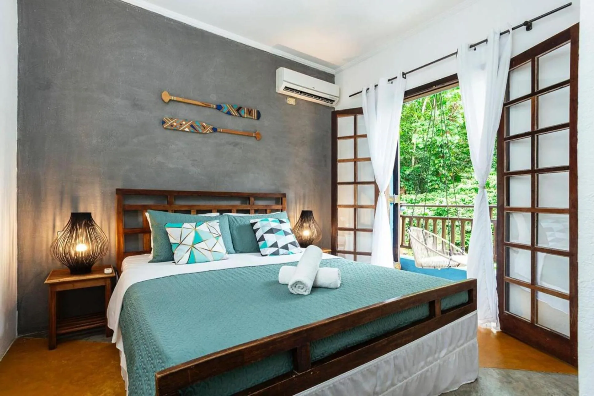 Photo of the whole room, Bed in Pousada Aysú Maresias