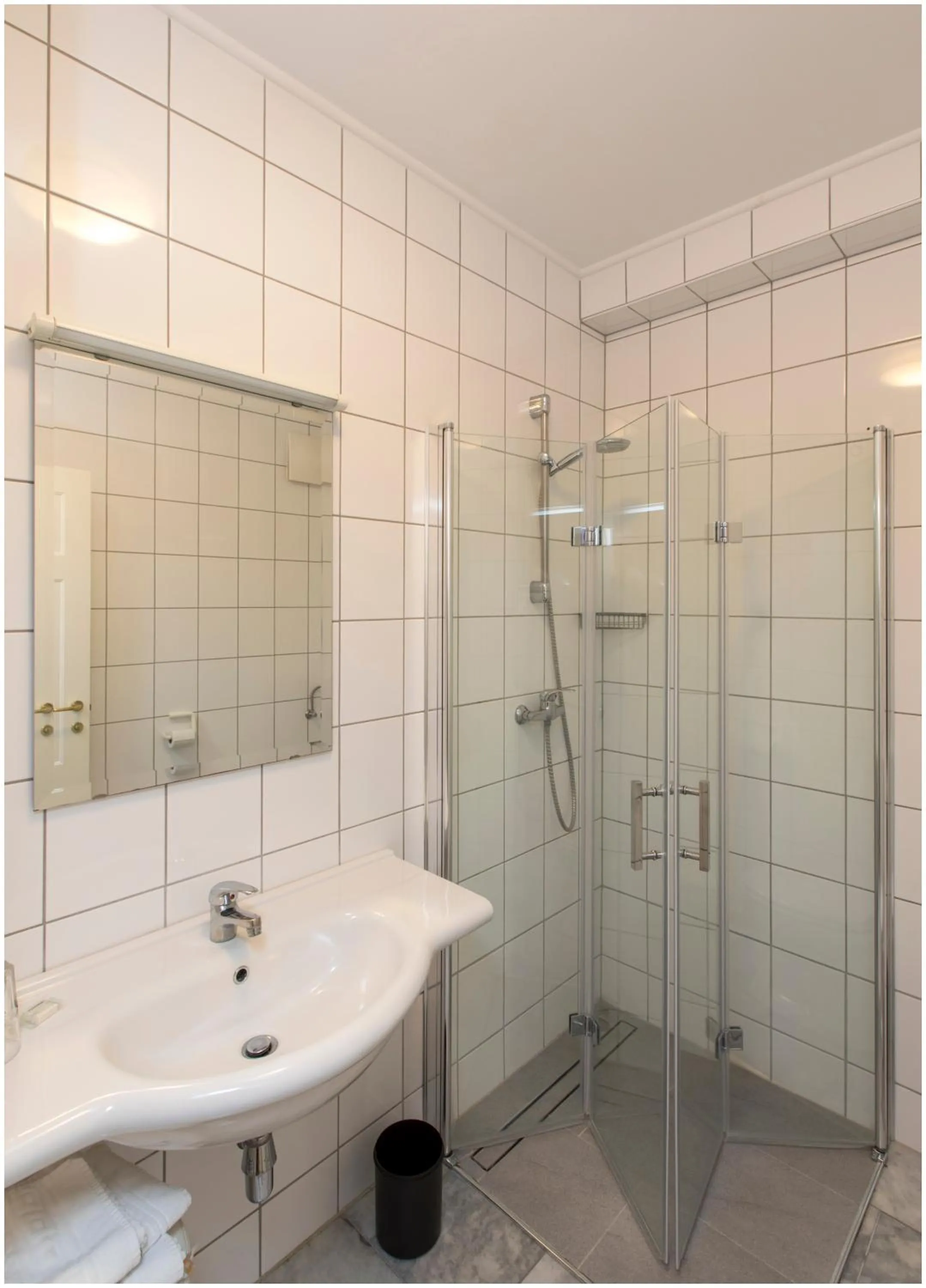 Bathroom in Hotel Gratkorn - "Bed & Breakfast"