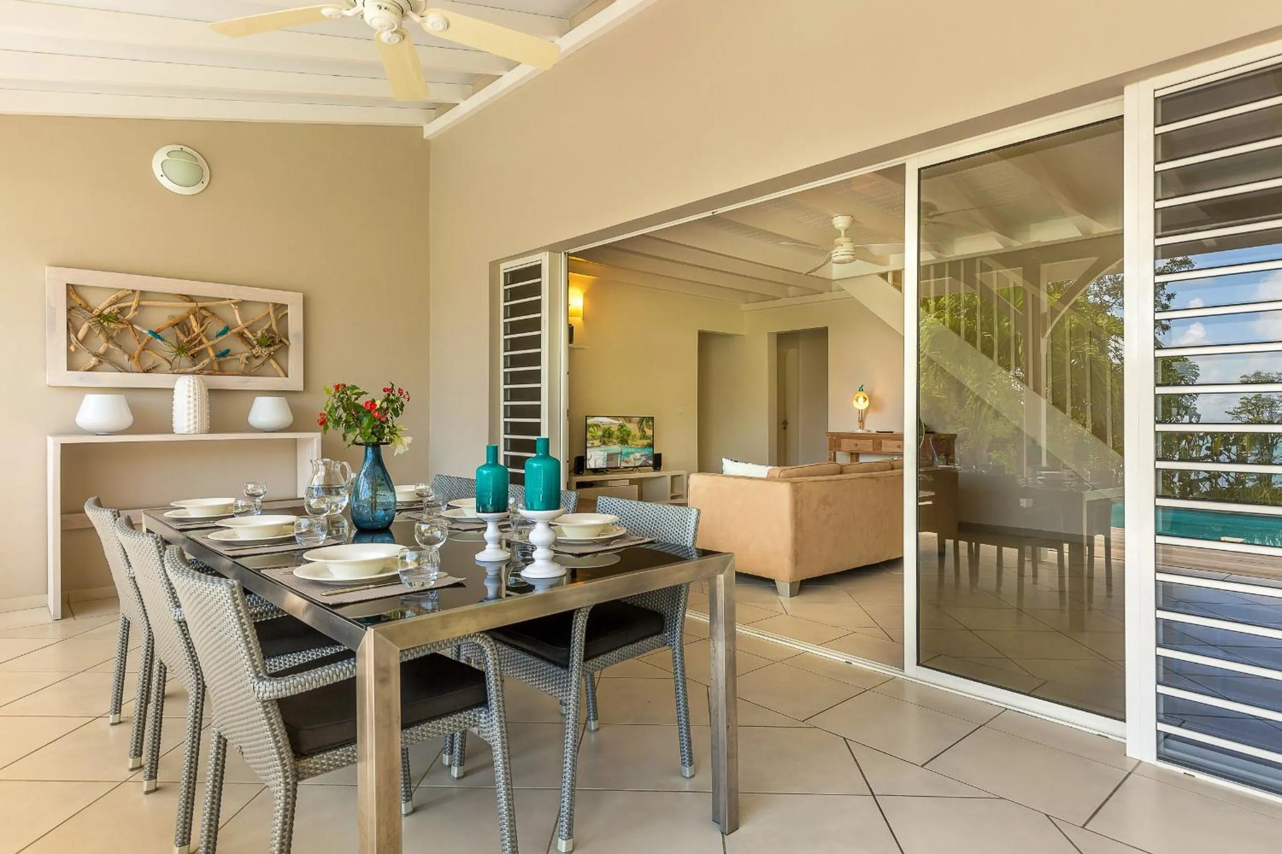 Dining area in Villas Palm