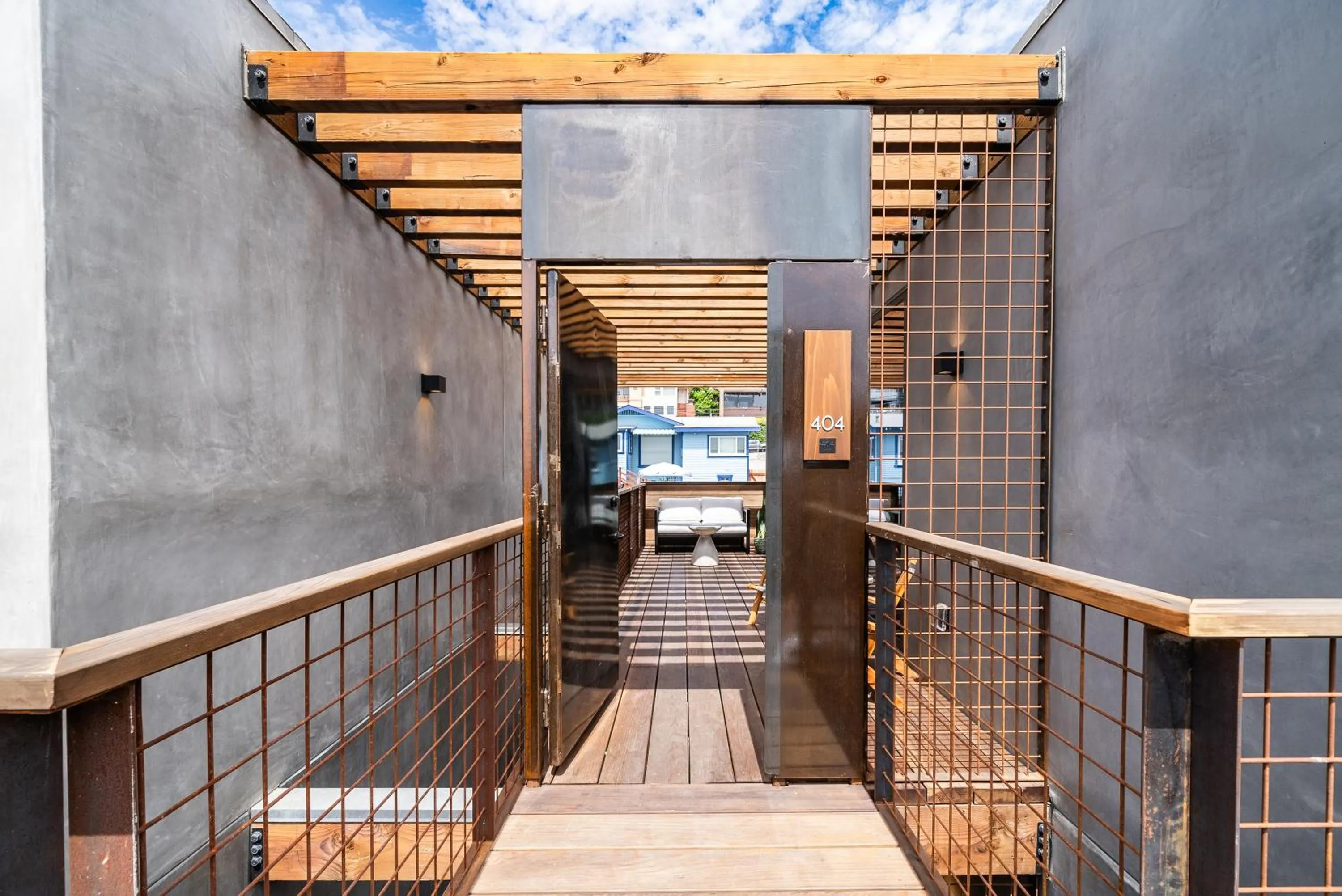 City24 Condo Hotel Little Italy Mission Hills