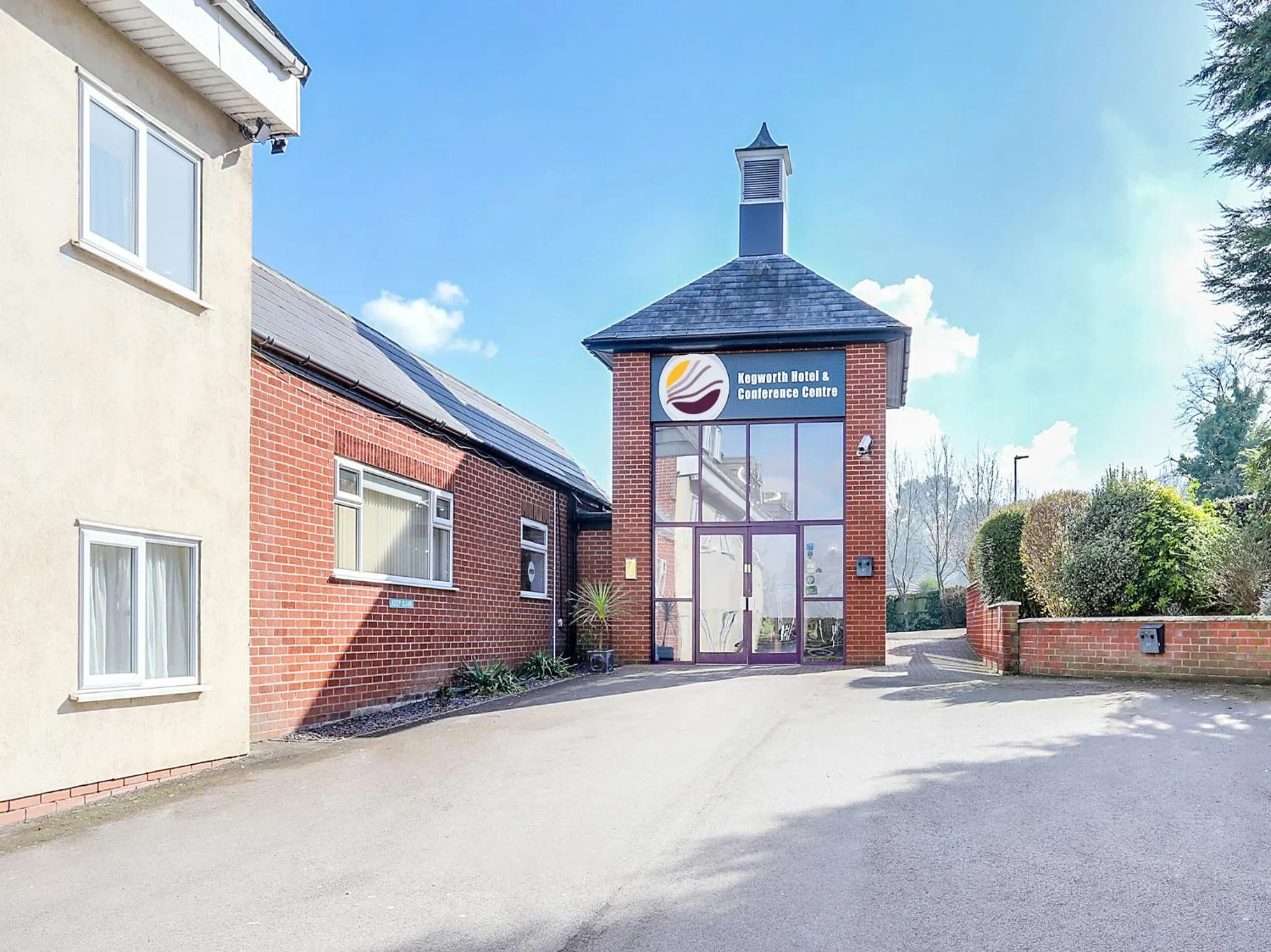 Property building in Kegworth Hotel East Midlands Airport