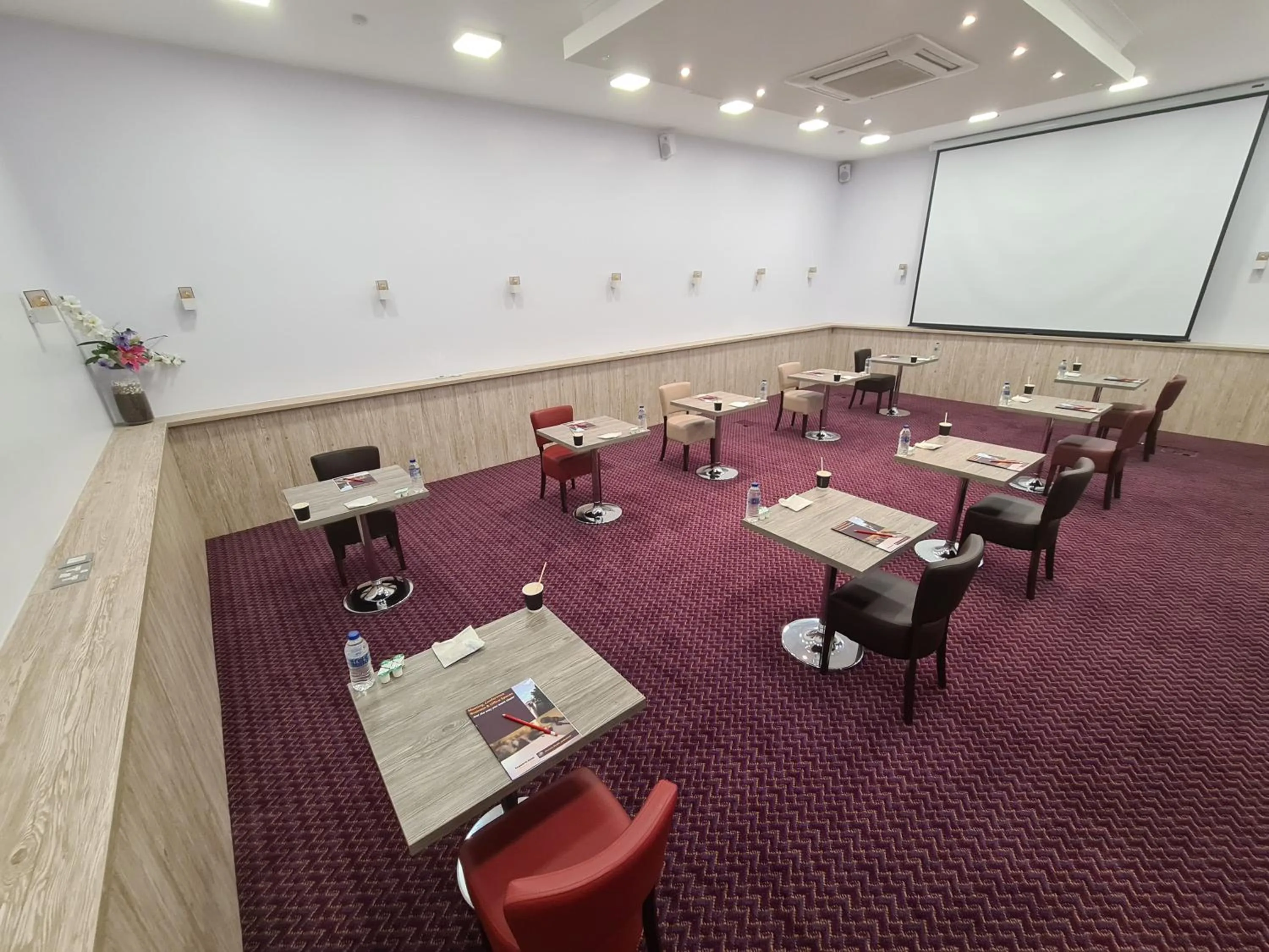 Meeting/conference room in Kegworth Hotel East Midlands Airport
