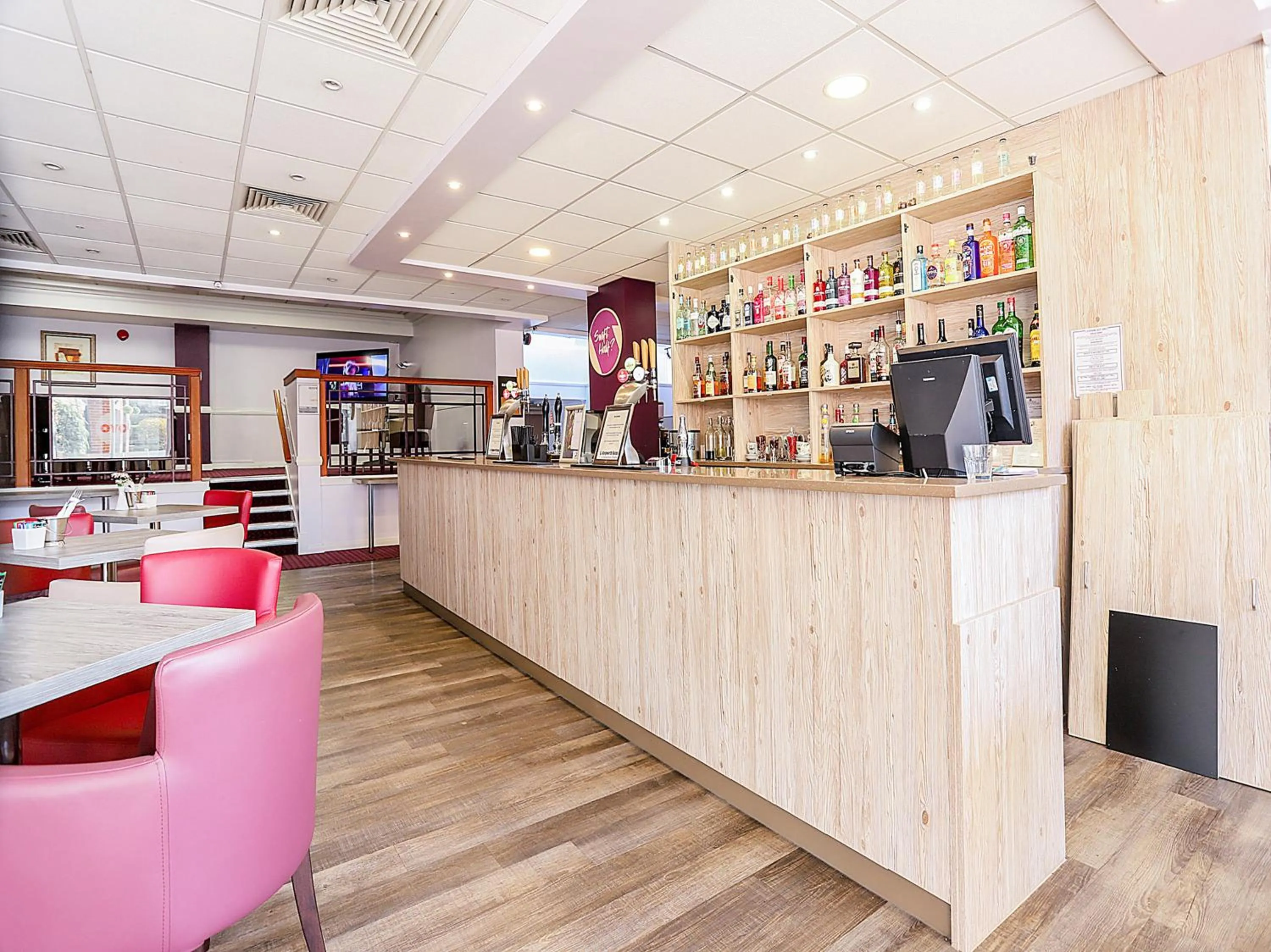Restaurant/places to eat in Kegworth Hotel East Midlands Airport