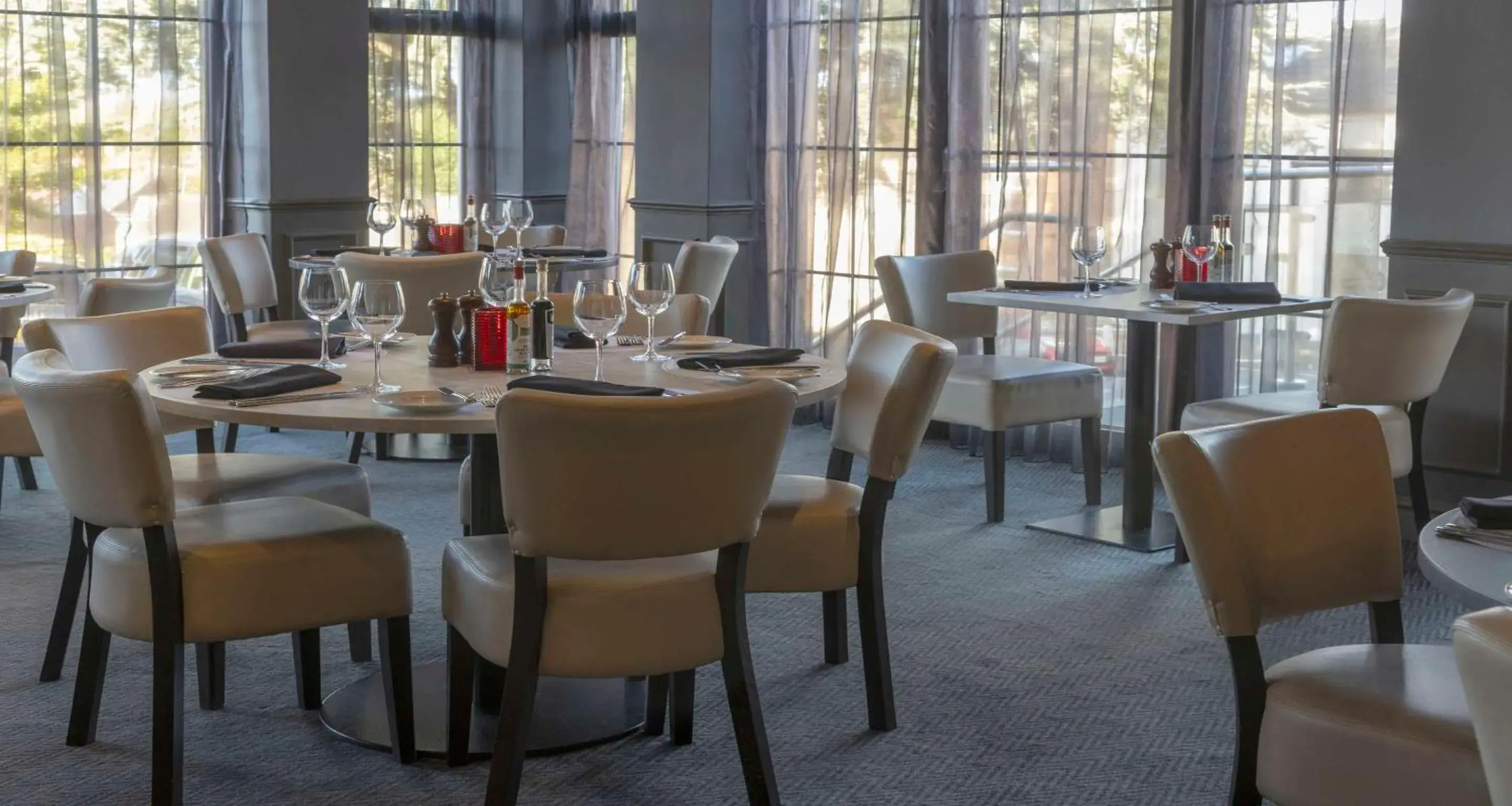 Restaurant/places to eat in Crowne Plaza East Midlands Airport by IHG Restaurant/places to eat in Crowne Plaza East Midlands Airport by IHG