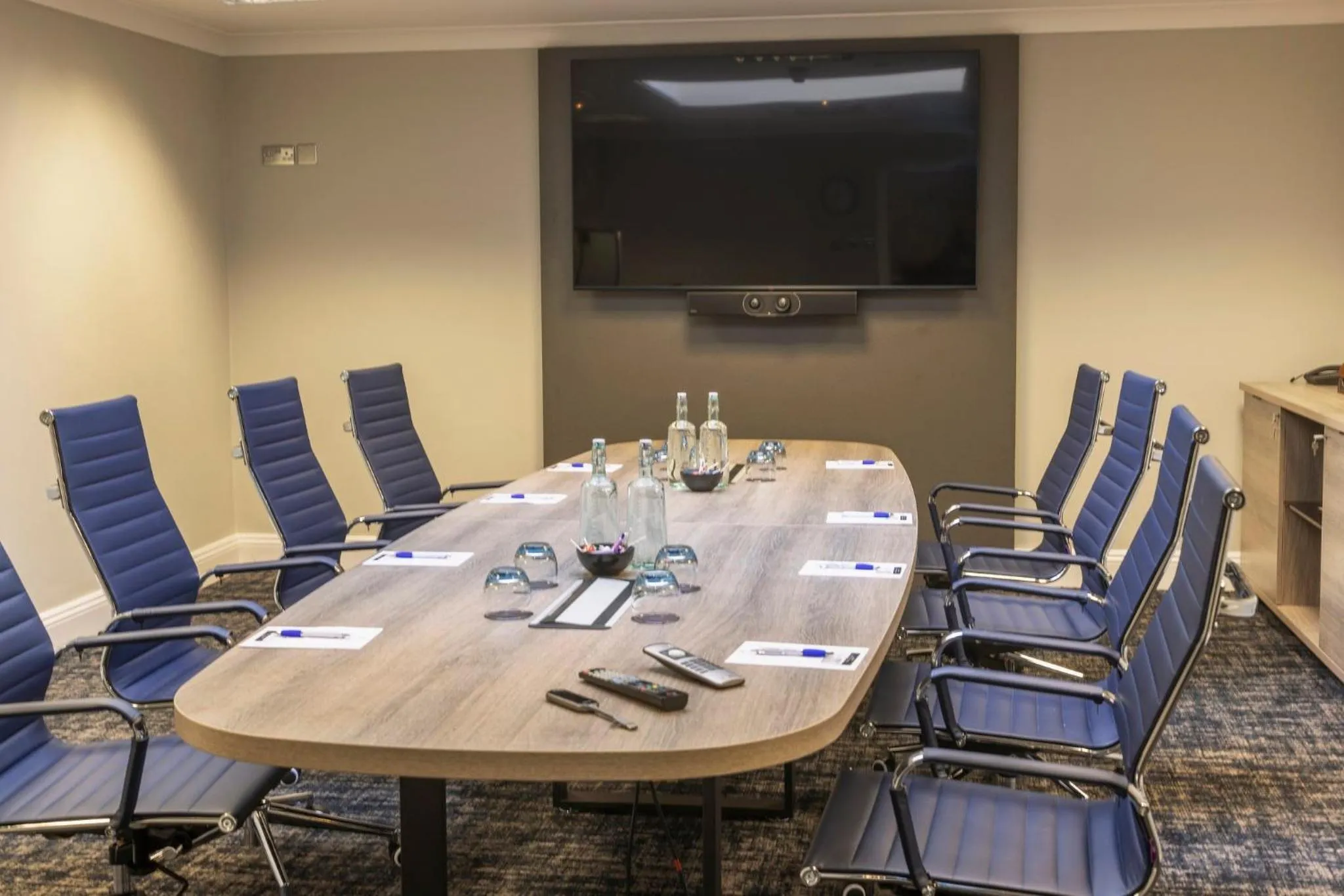 Meeting/conference room in Best Western Premier EMA Yew Lodge Hotel