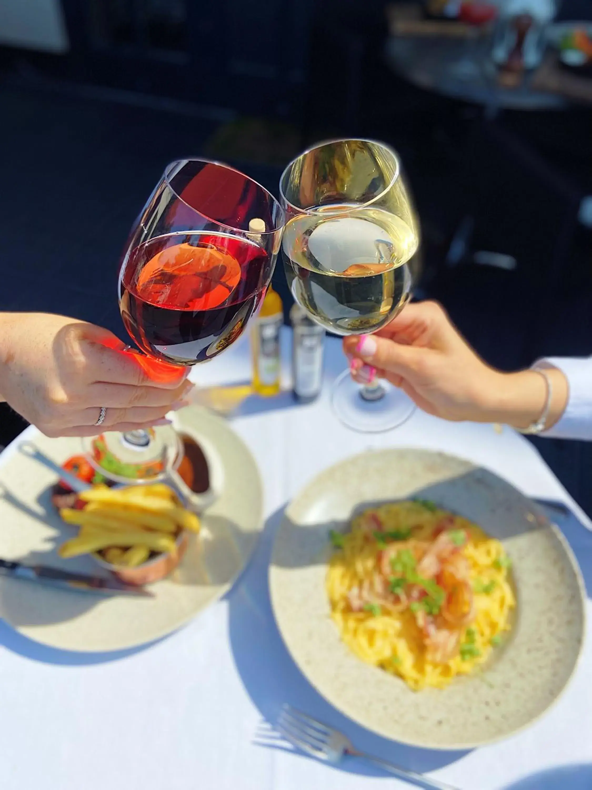 Food and drinks in Crowne Plaza East Midlands Airport by IHG Food and drinks in Crowne Plaza East Midlands Airport by IHG