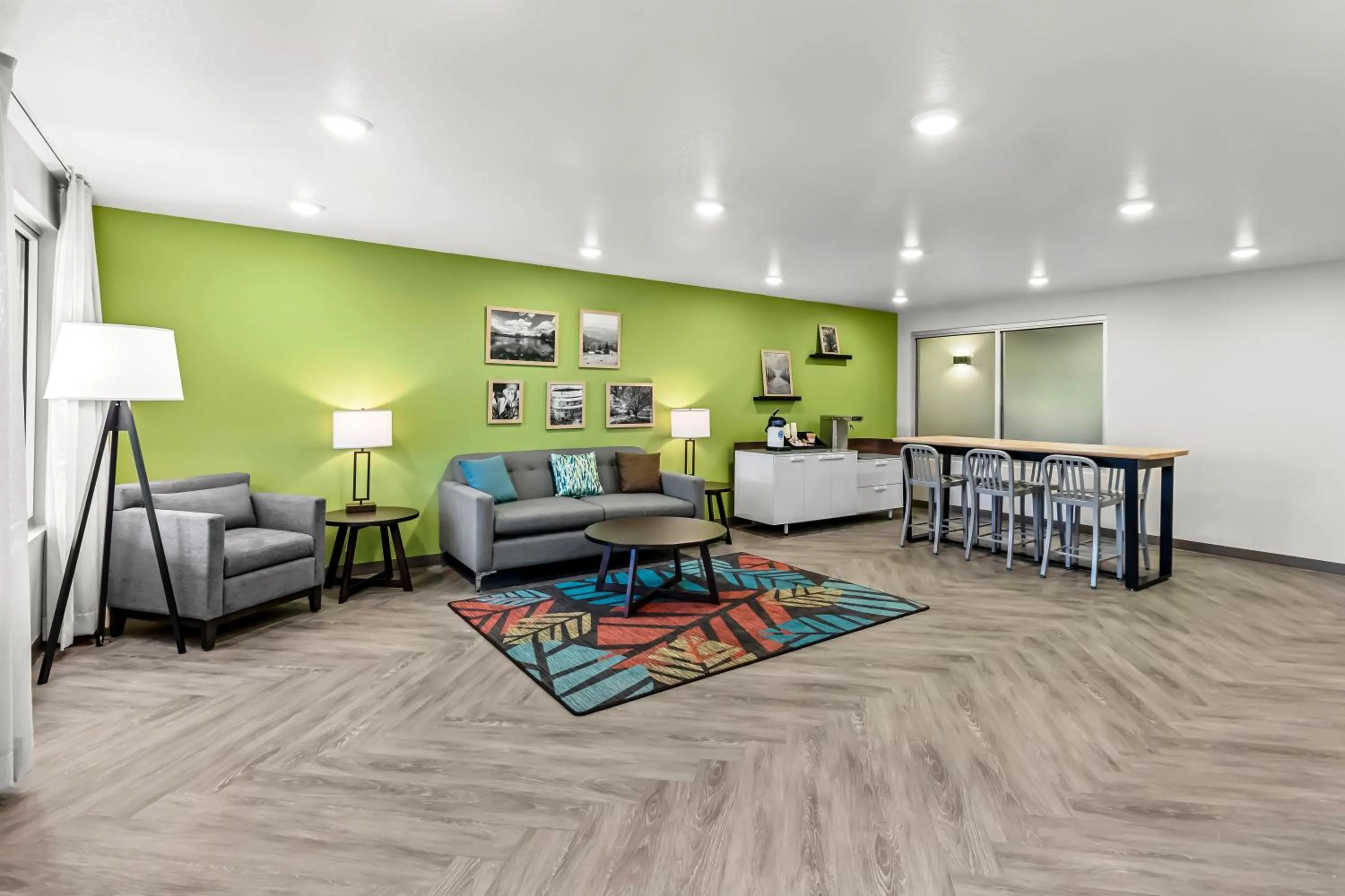 Lobby or reception in WoodSpring Suites Beaverton - Portland West