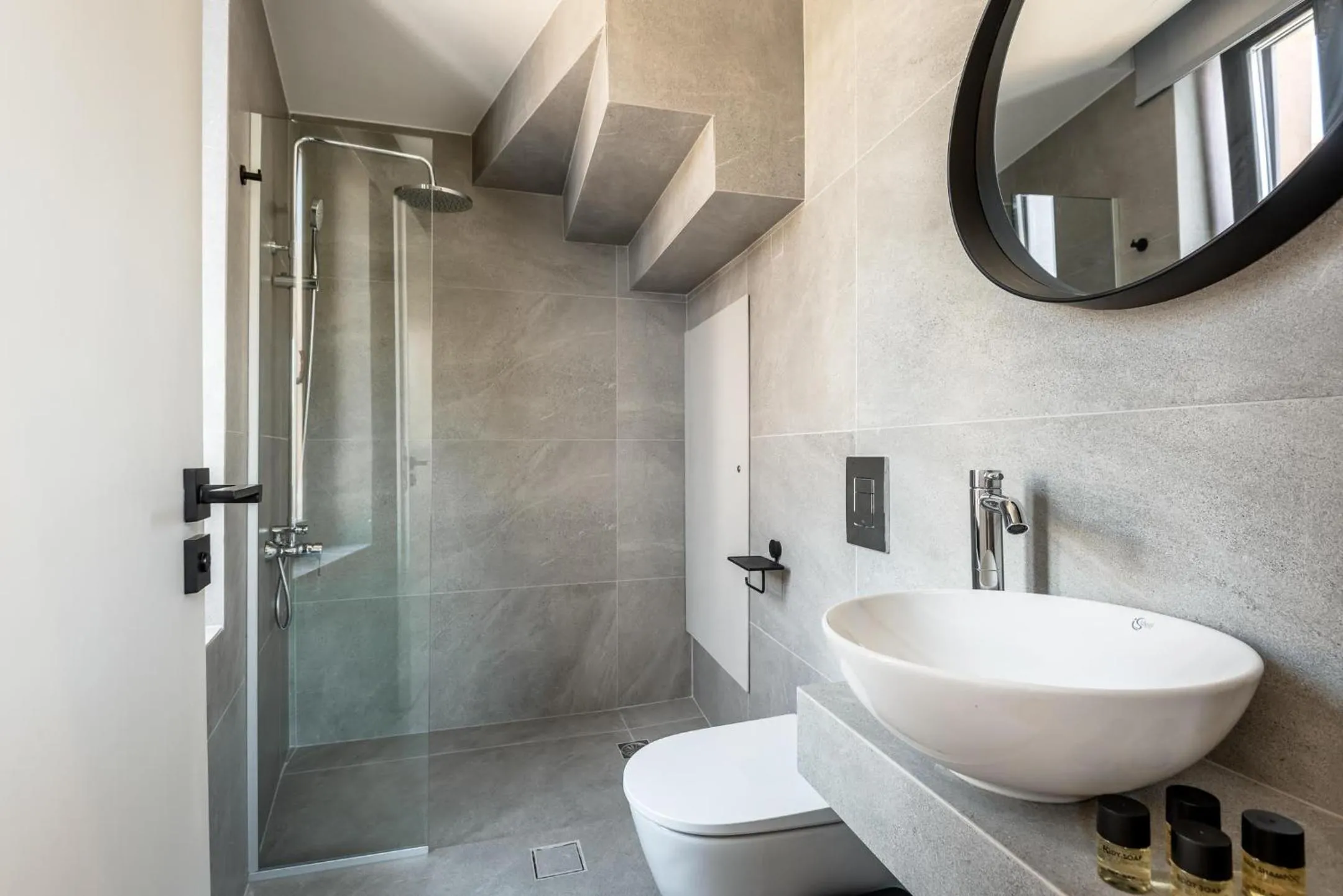 Shower in Amarillide rooms