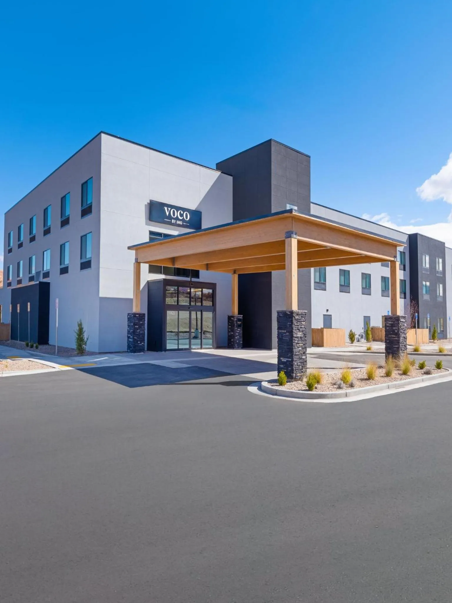 Property building in voco Moab by IHG