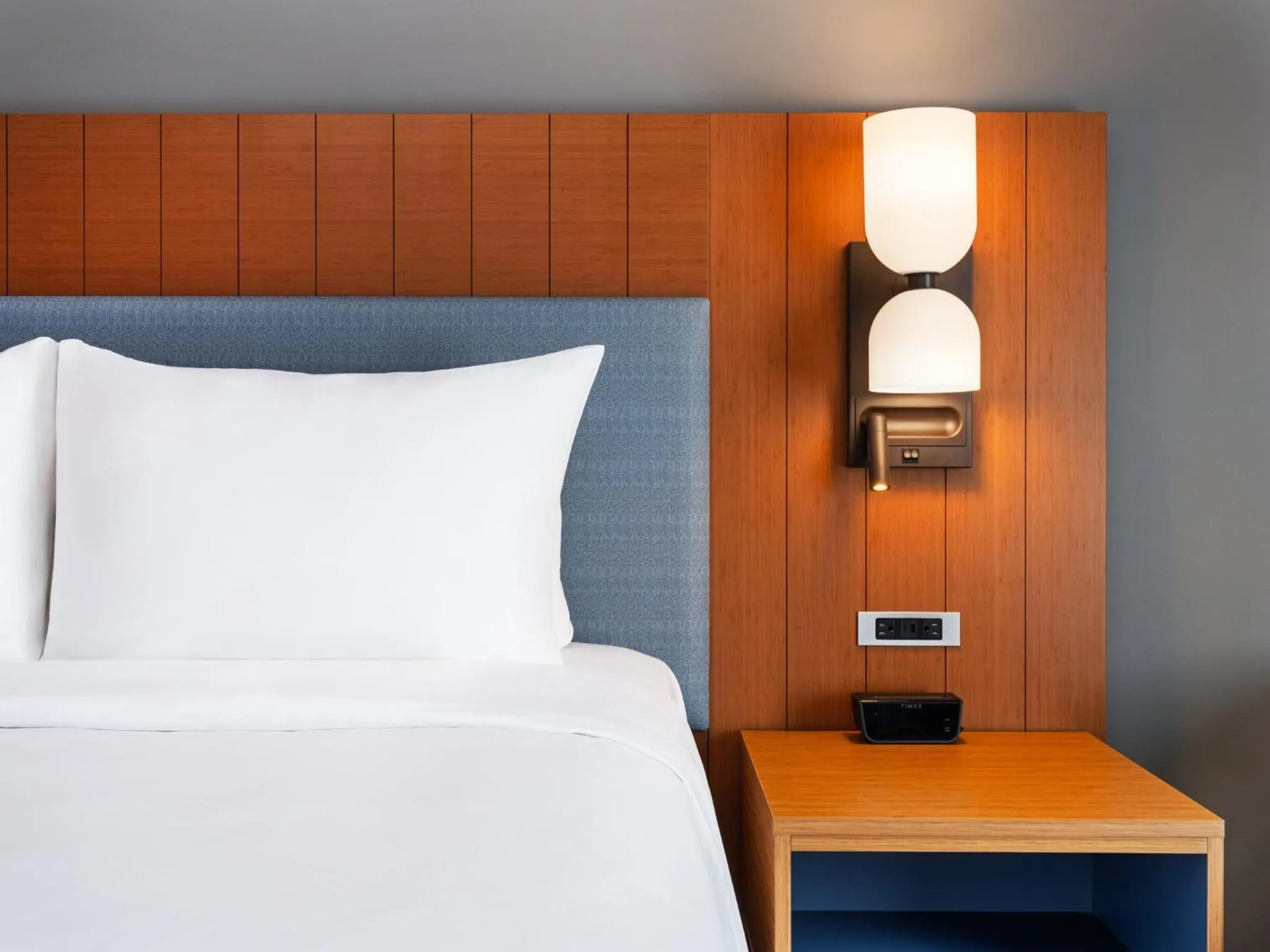 Photo of the whole room, Bed in voco Moab by IHG