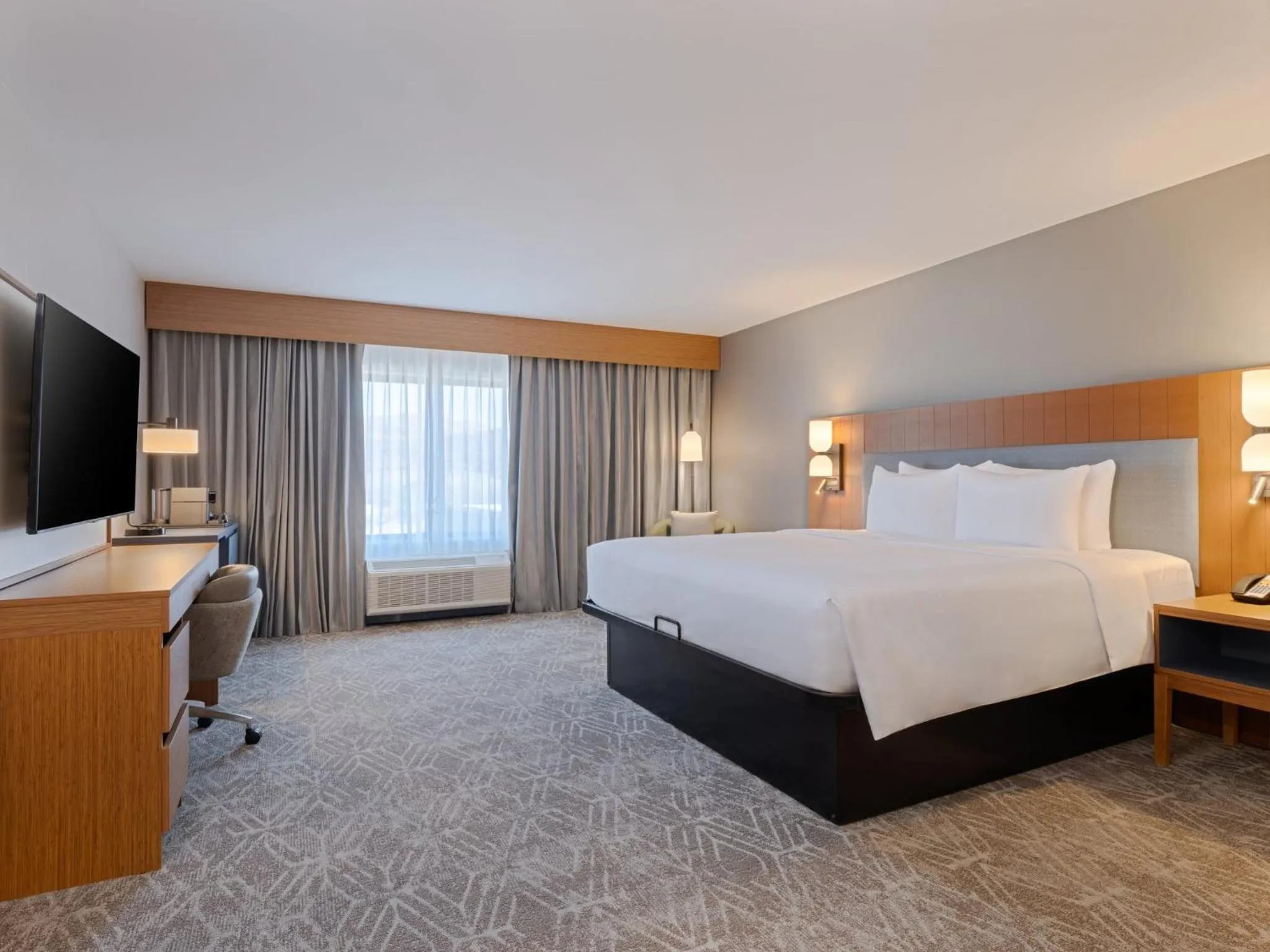 Photo of the whole room, Bed in voco Moab by IHG