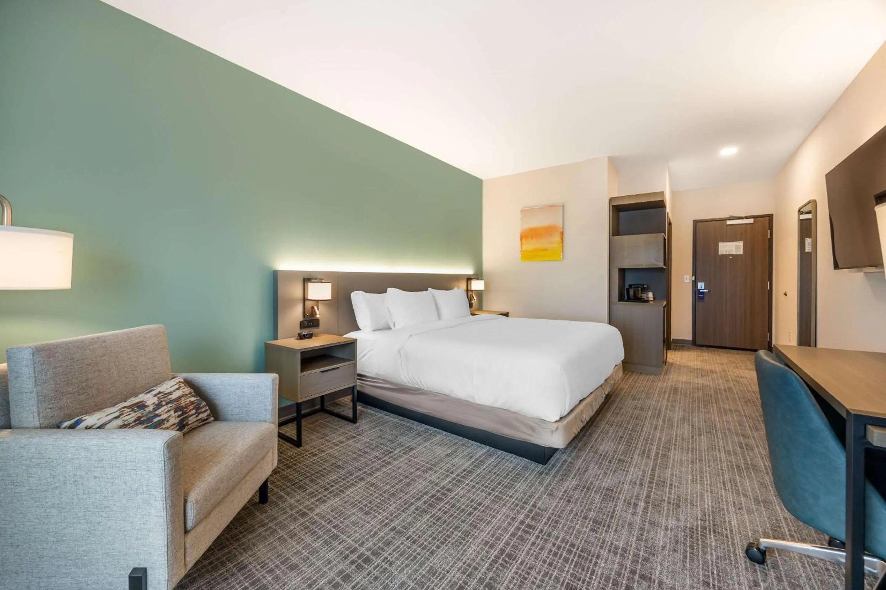 Bedroom, Bed in Comfort Inn & Suites Nashville