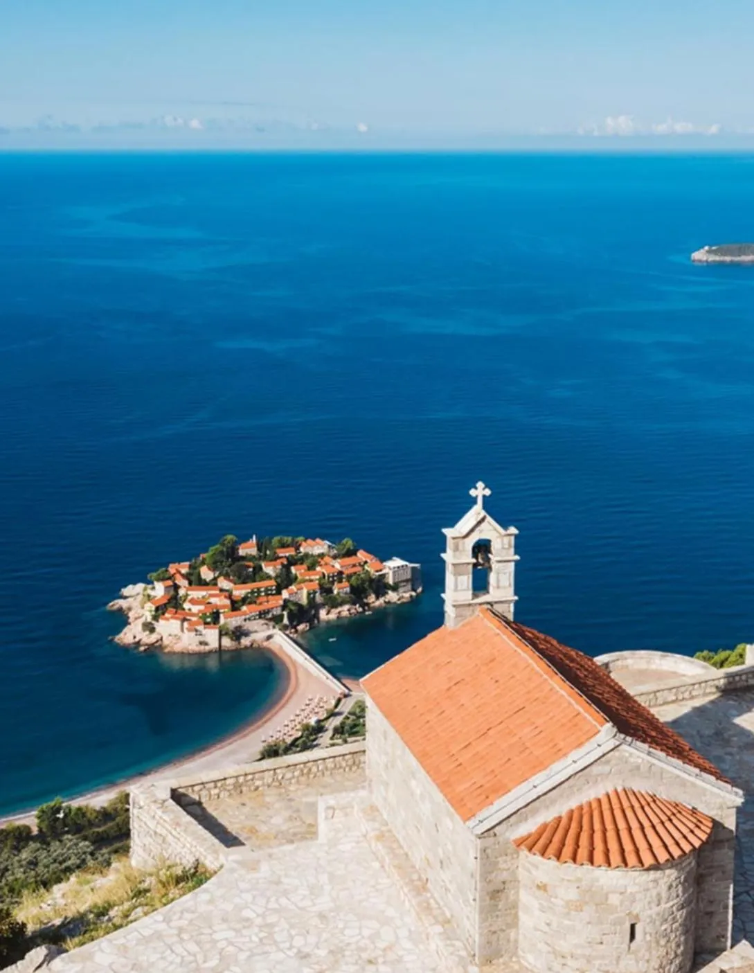 Nearby landmark in Luxe Azure Residence