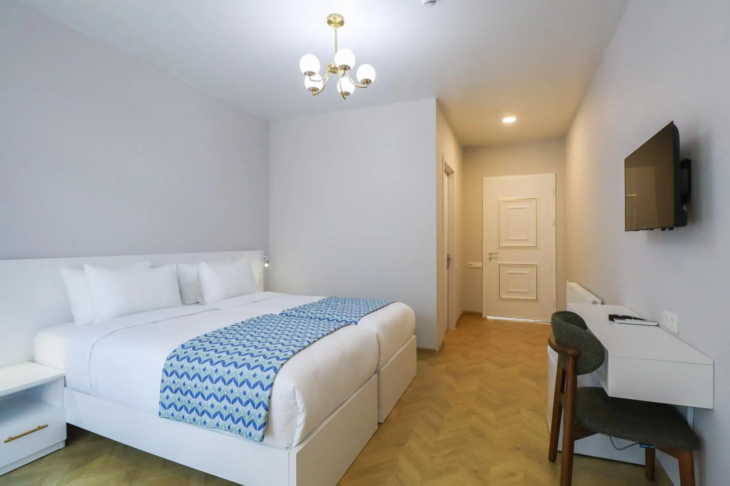 Standard Double or Twin Room with Balcony in Emerald Borjomi Hotel Standard Double or Twin Room with Balcony in Emerald Borjomi Hotel