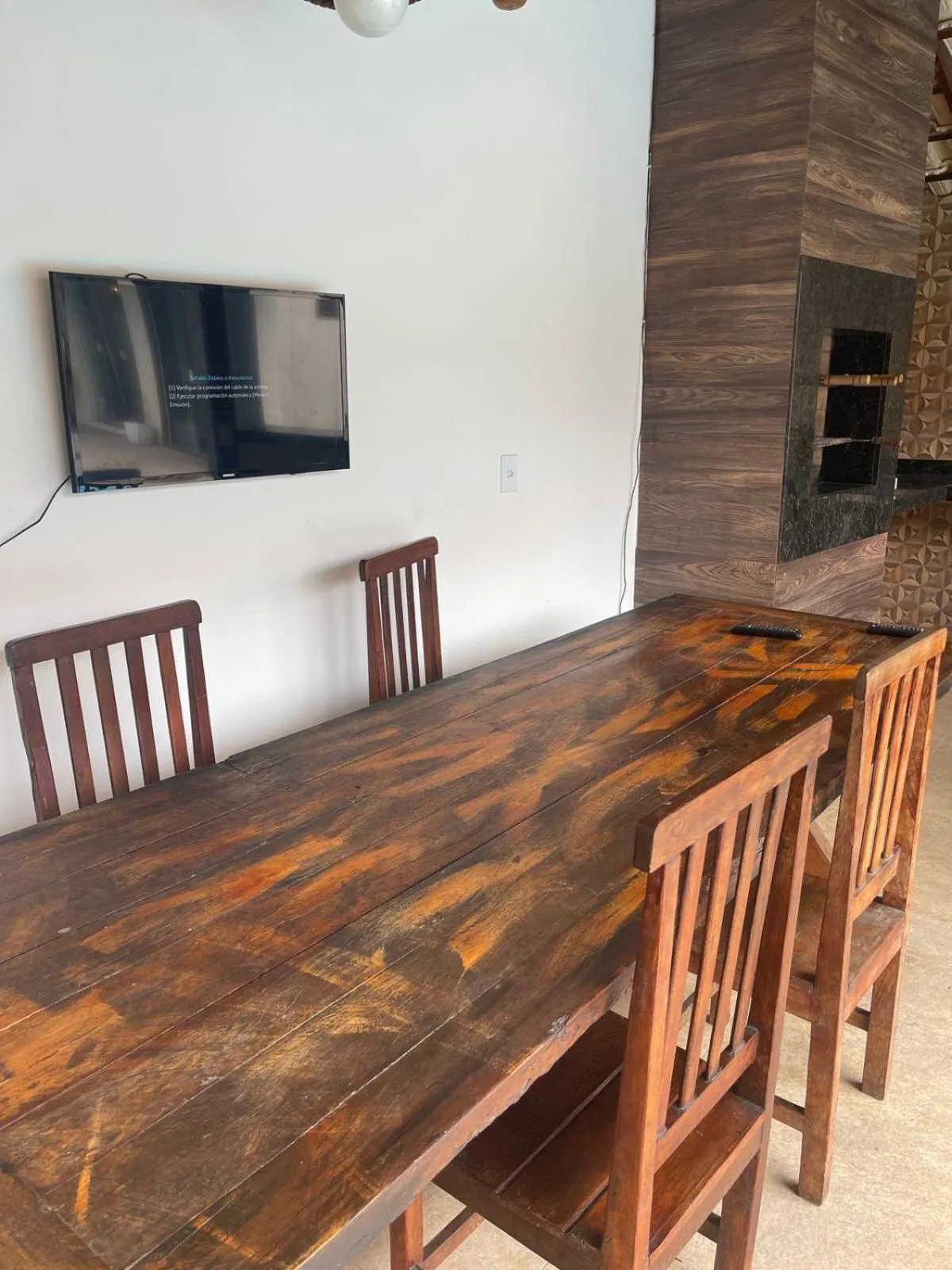 Communal lounge/ TV room in Do Adriano Suites