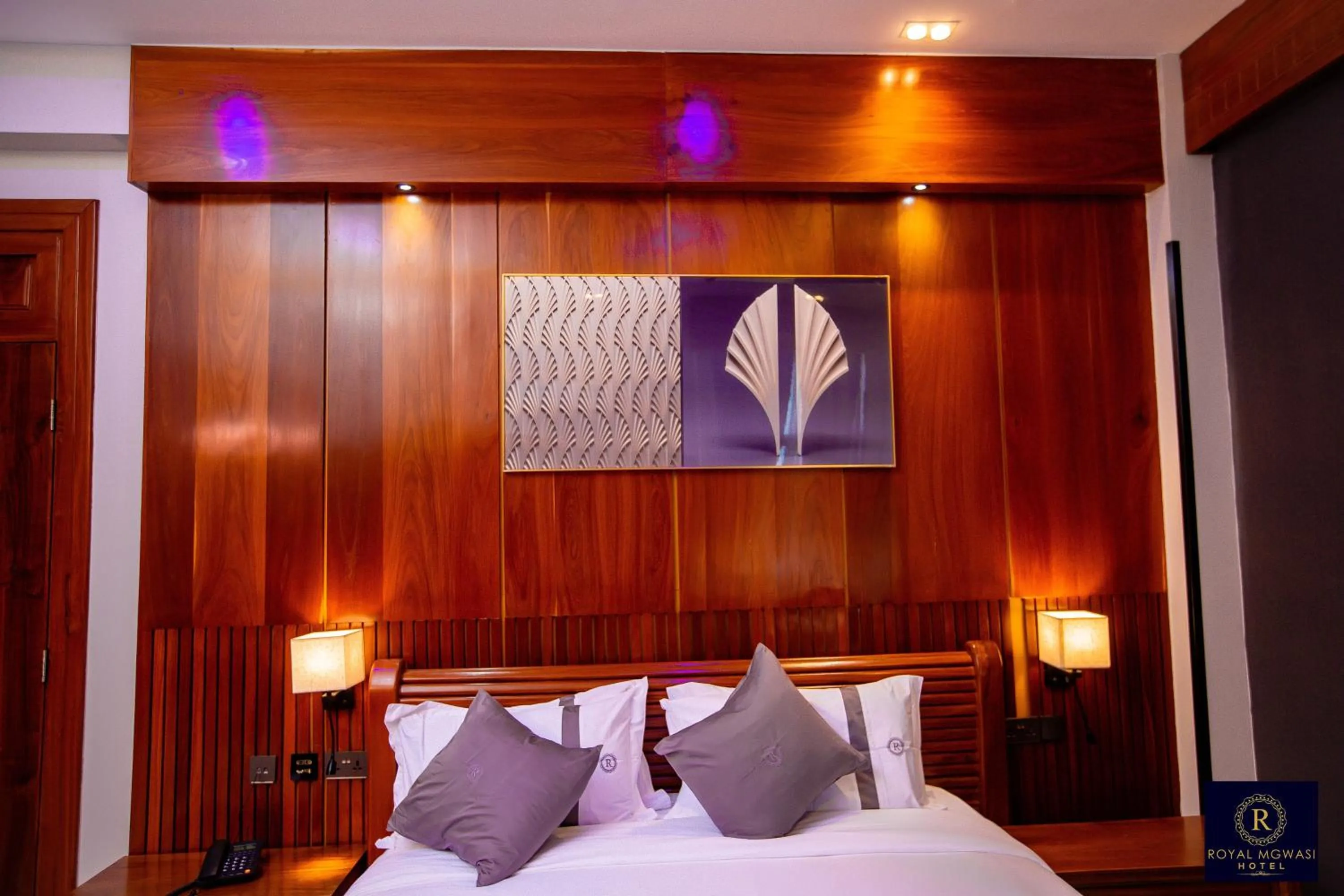 Bed in Royal Mgwasi Hotel