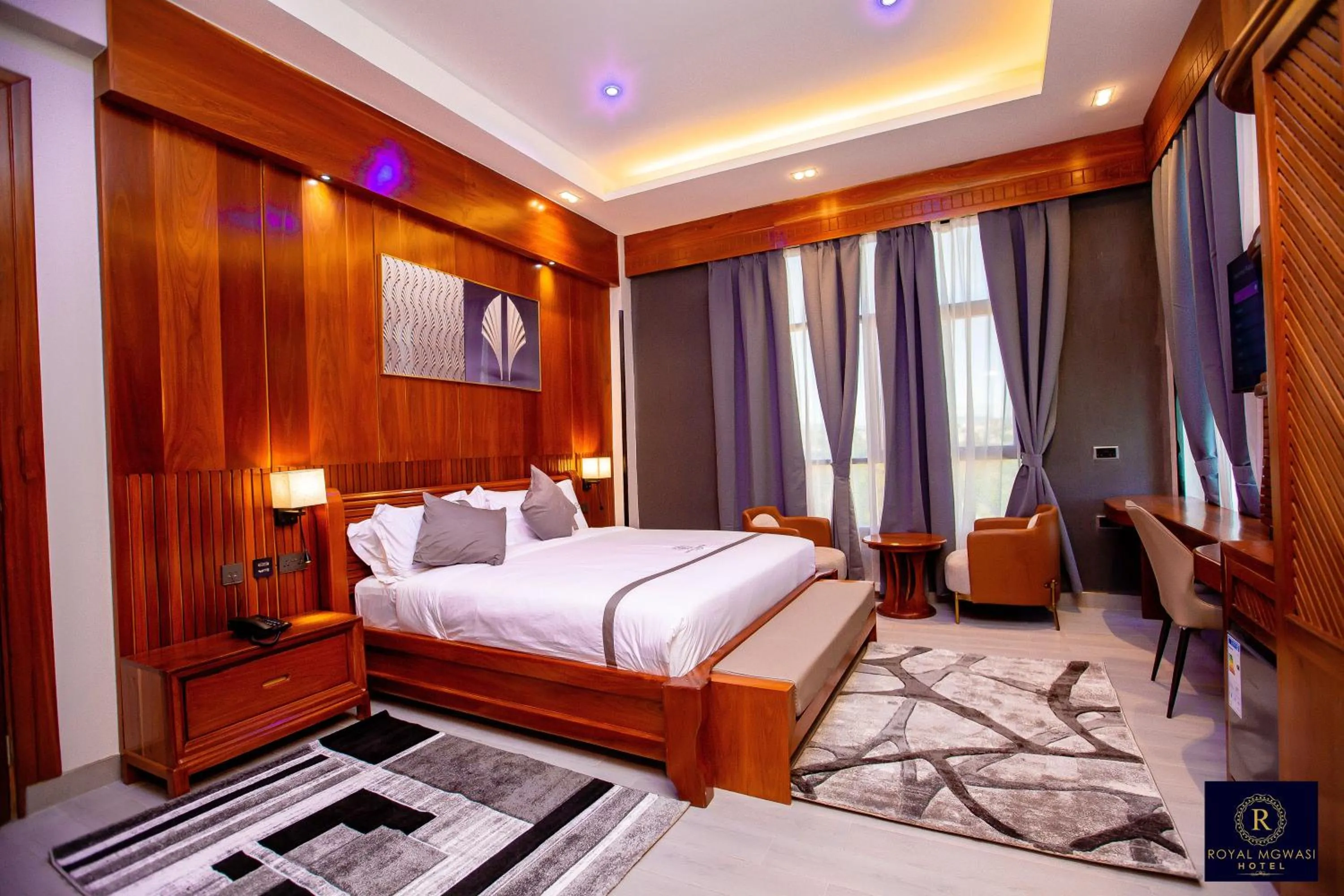 Bed in Royal Mgwasi Hotel