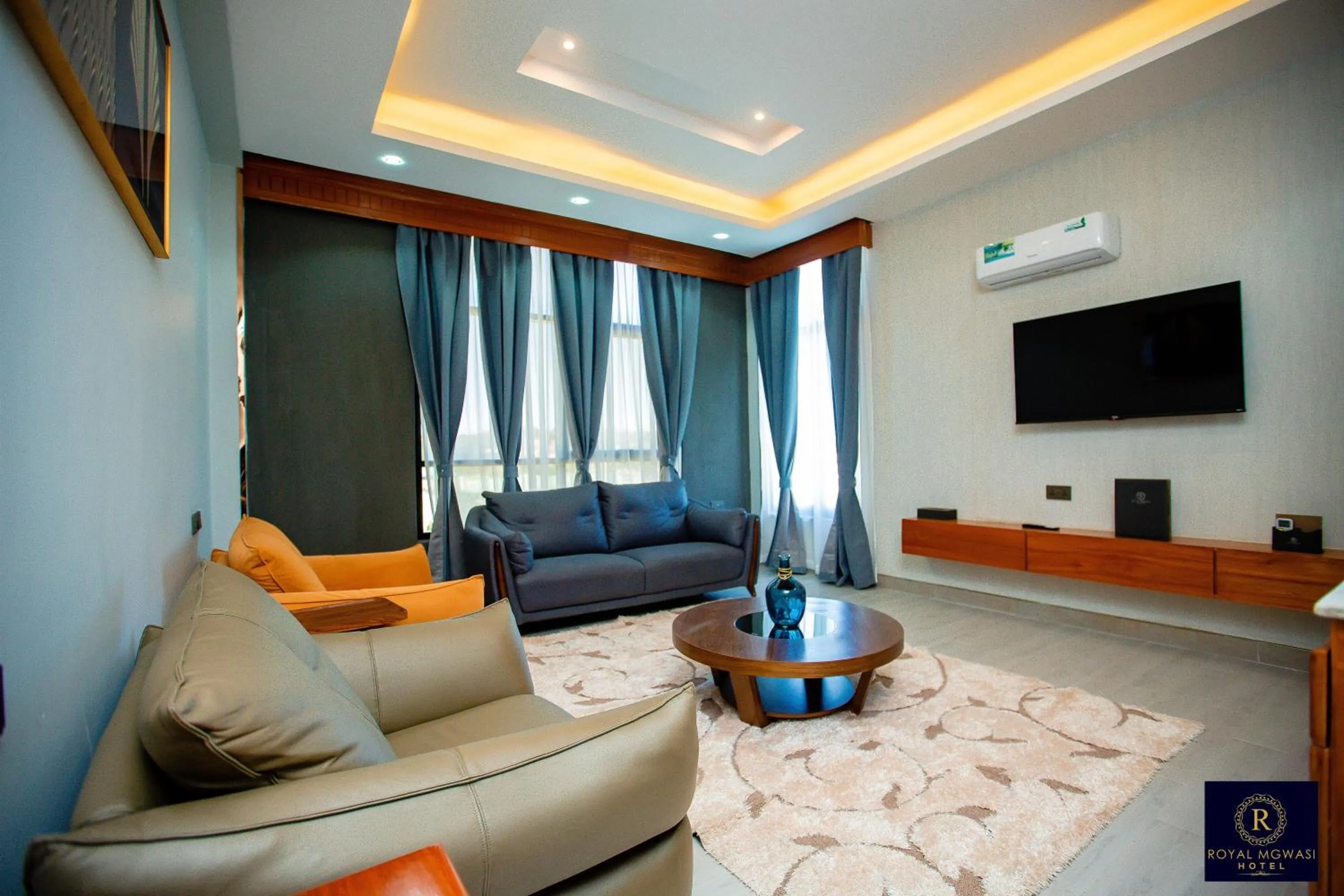 TV and multimedia in Royal Mgwasi Hotel