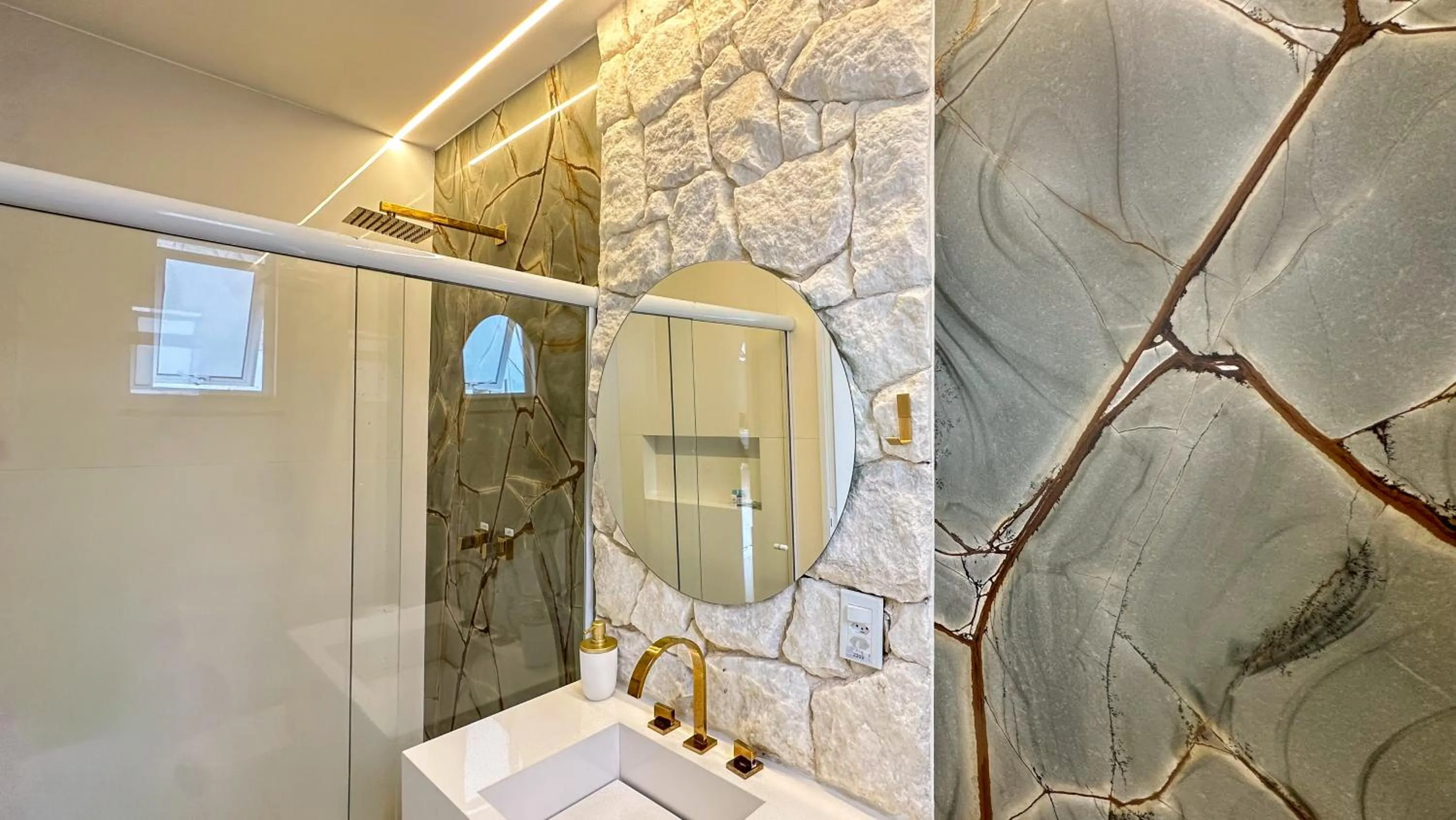 Bathroom in D'Blue Búzios Hotel Boutique