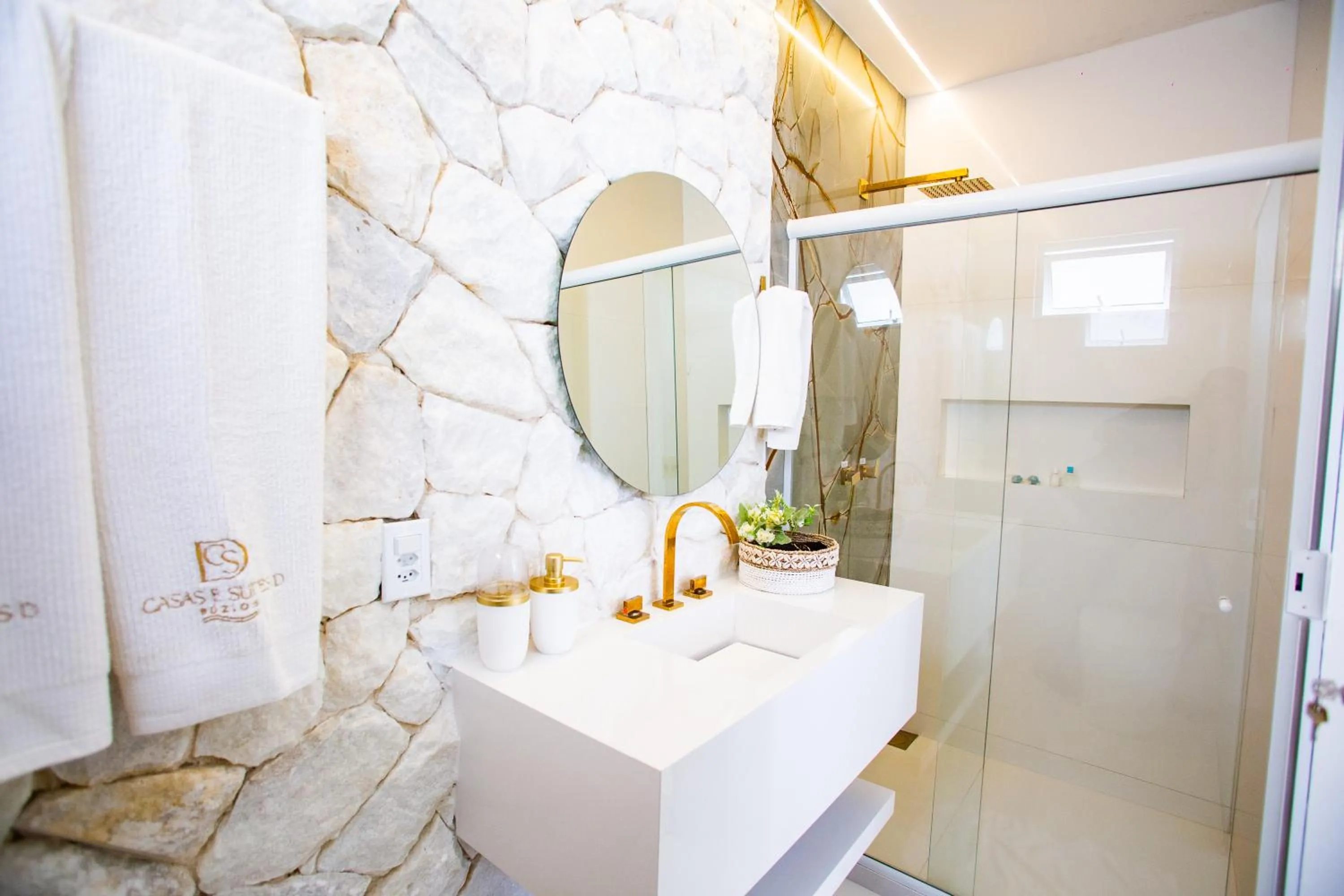 Bathroom in D'Blue Búzios Hotel Boutique