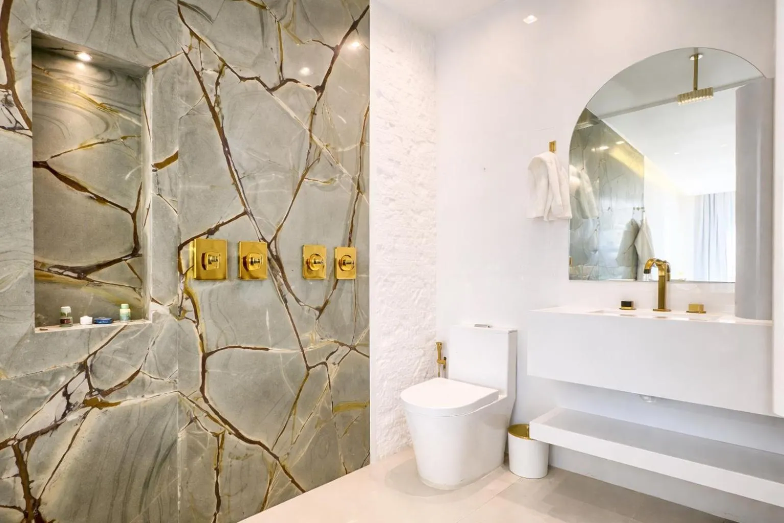 Bathroom in D'Blue Búzios Hotel Boutique
