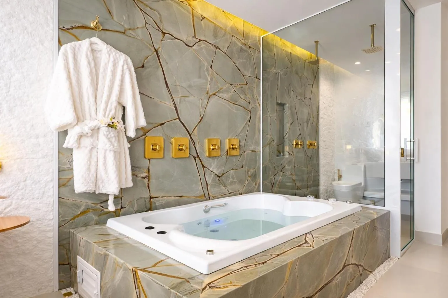 Shower in D'Blue Búzios Hotel Boutique