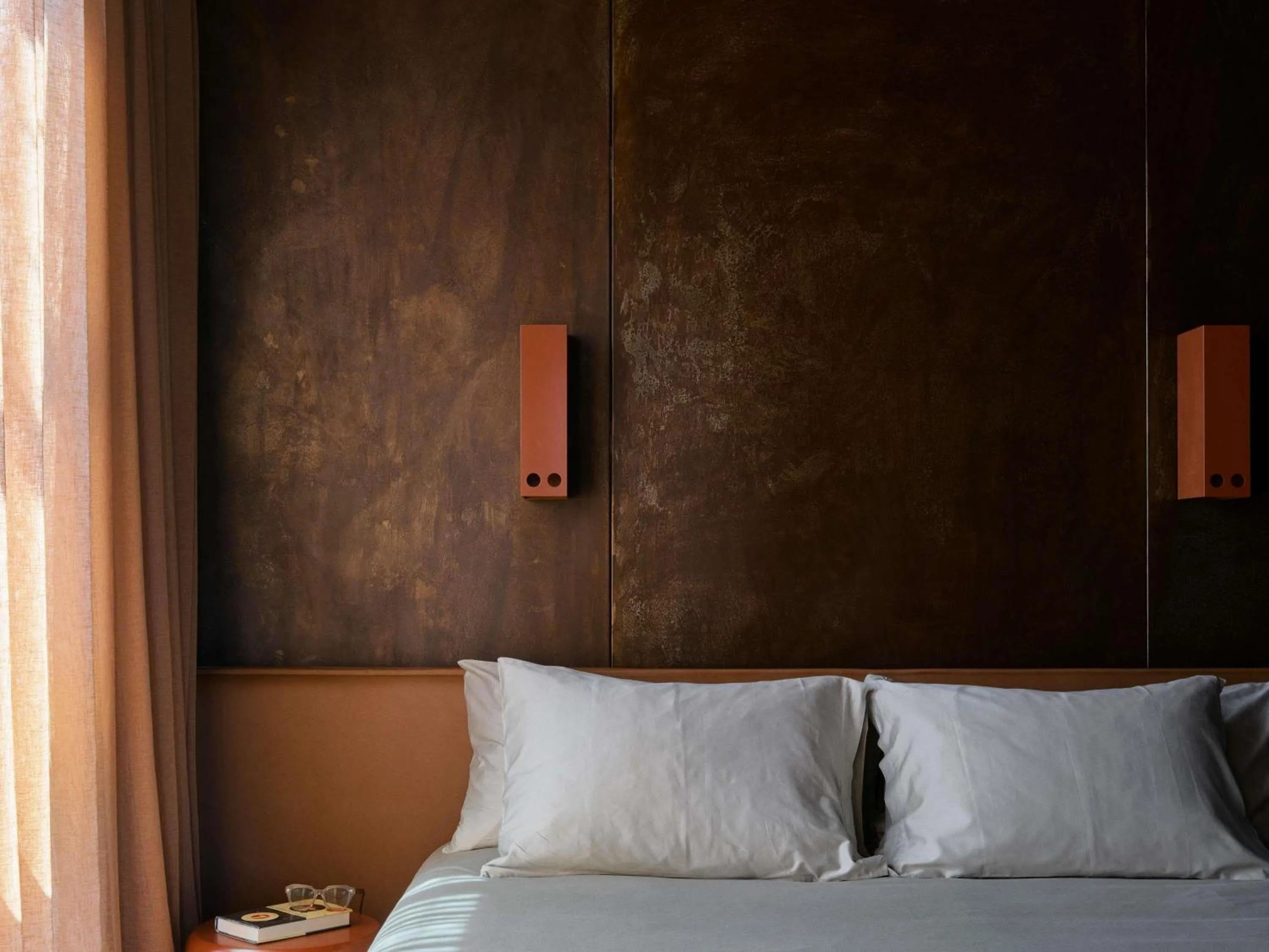 Bedroom, Bed in Hyde Melbourne Place