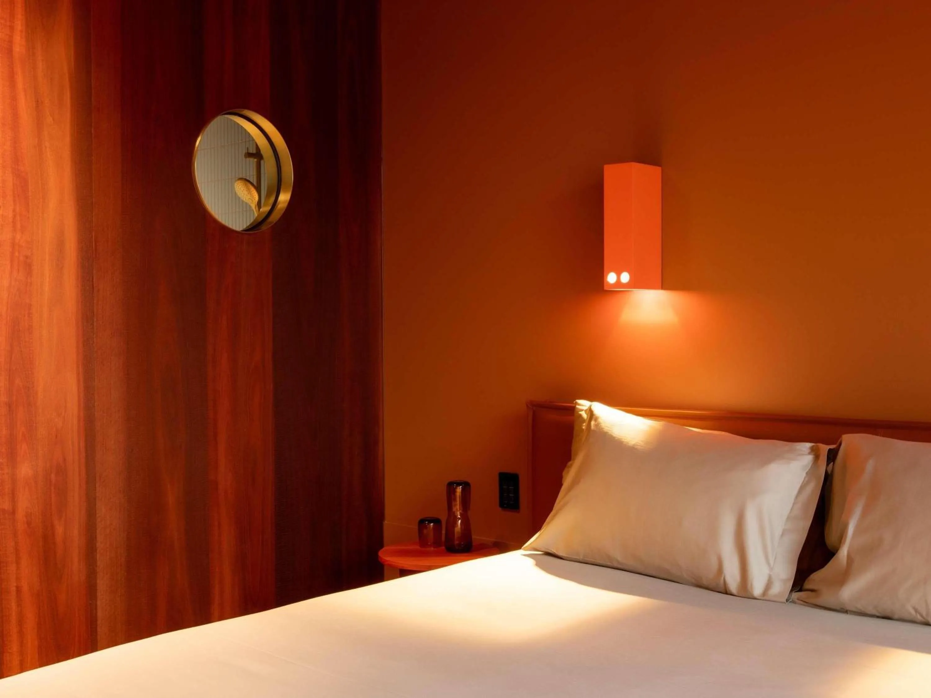 Bedroom, Bed in Hyde Melbourne Place