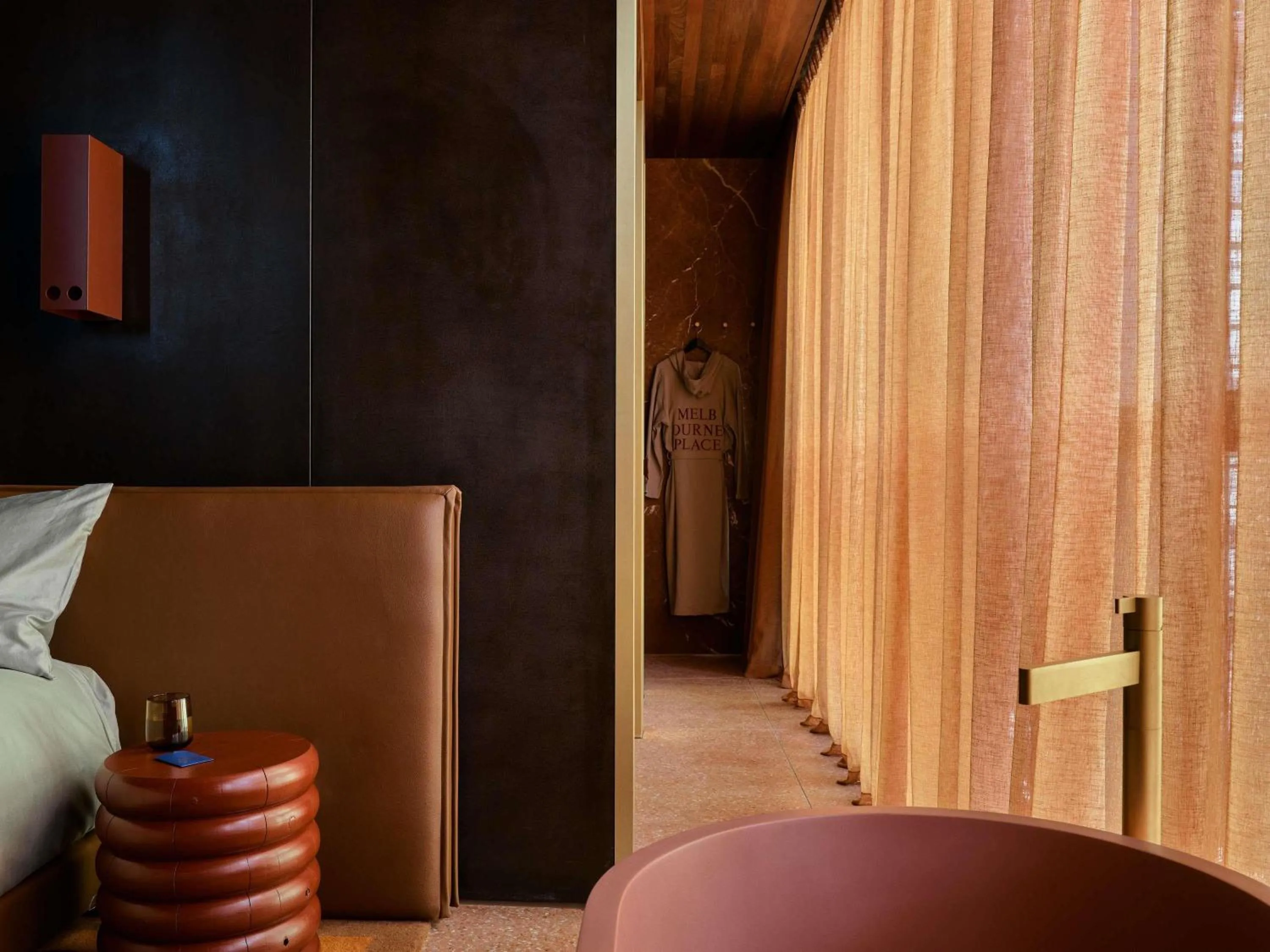 Photo of the whole room in Hyde Melbourne Place