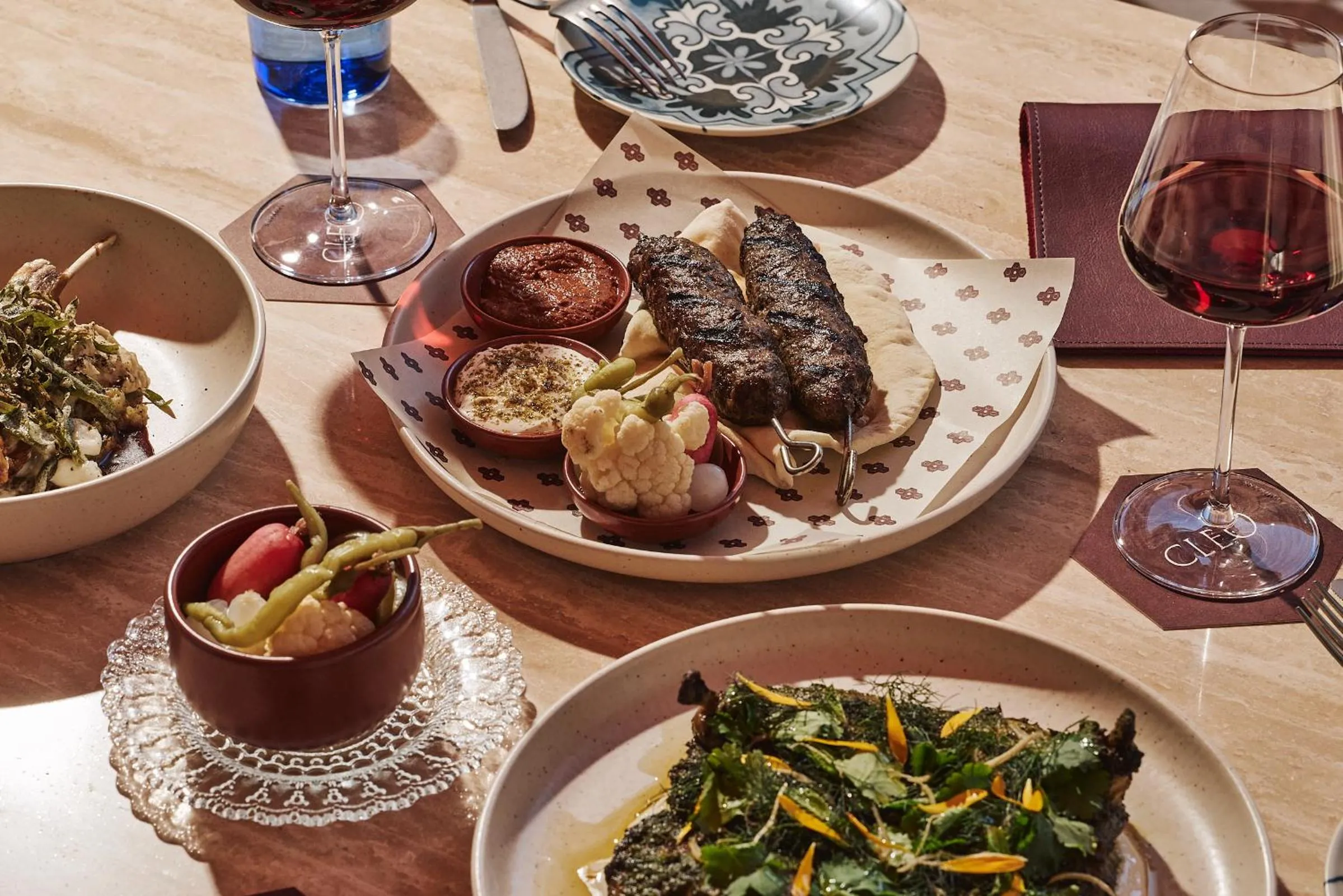 Food and drinks in Hyde Melbourne Place