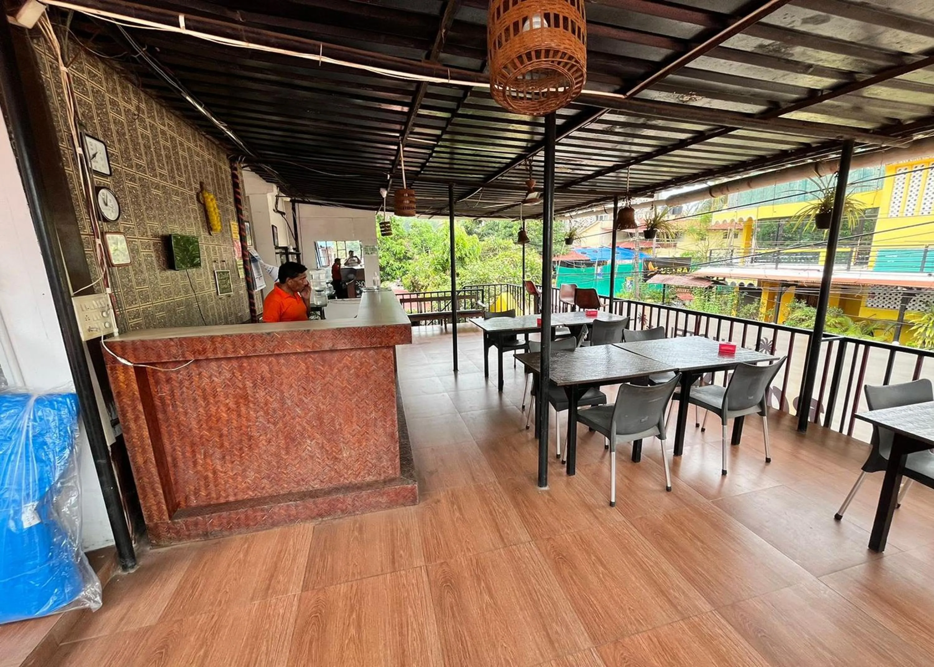 Restaurant/places to eat in Hotel Bom Sucesso, Candolim Beach