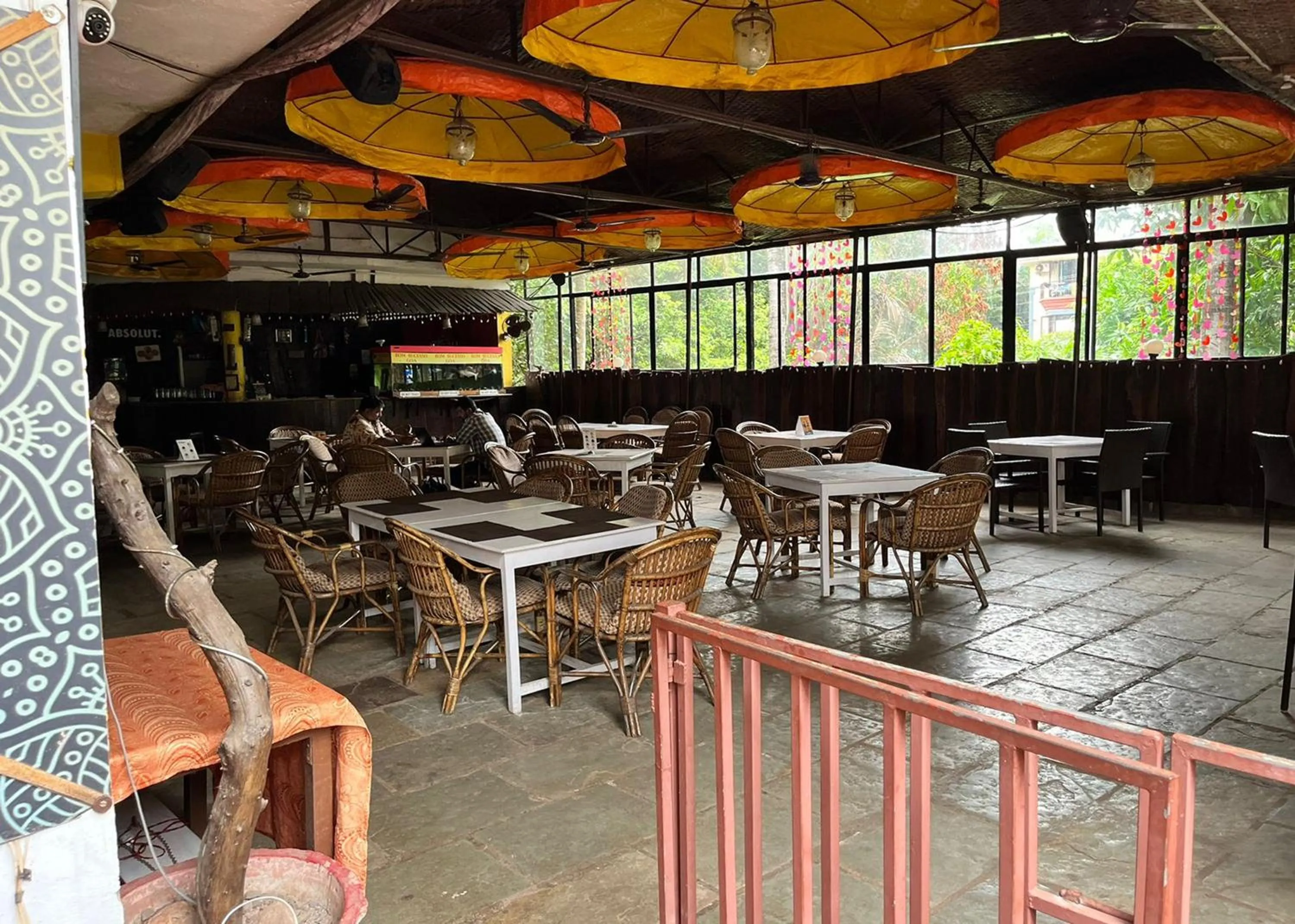 Restaurant/places to eat in Hotel Bom Sucesso, Candolim Beach