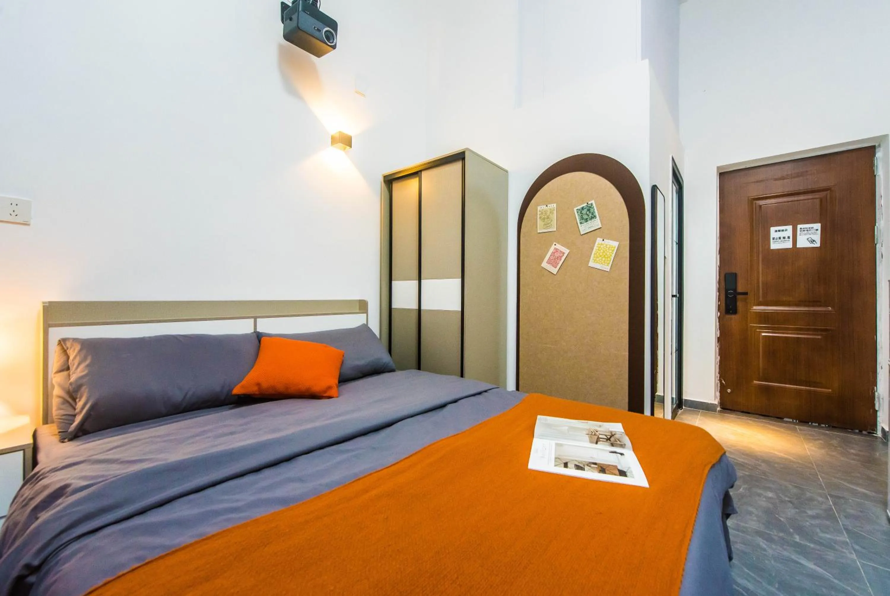 Movie Queen Room -  washing machine in WESU Apartment - Shenzhen Longhua Dalang Fashion Dalang Town Branch