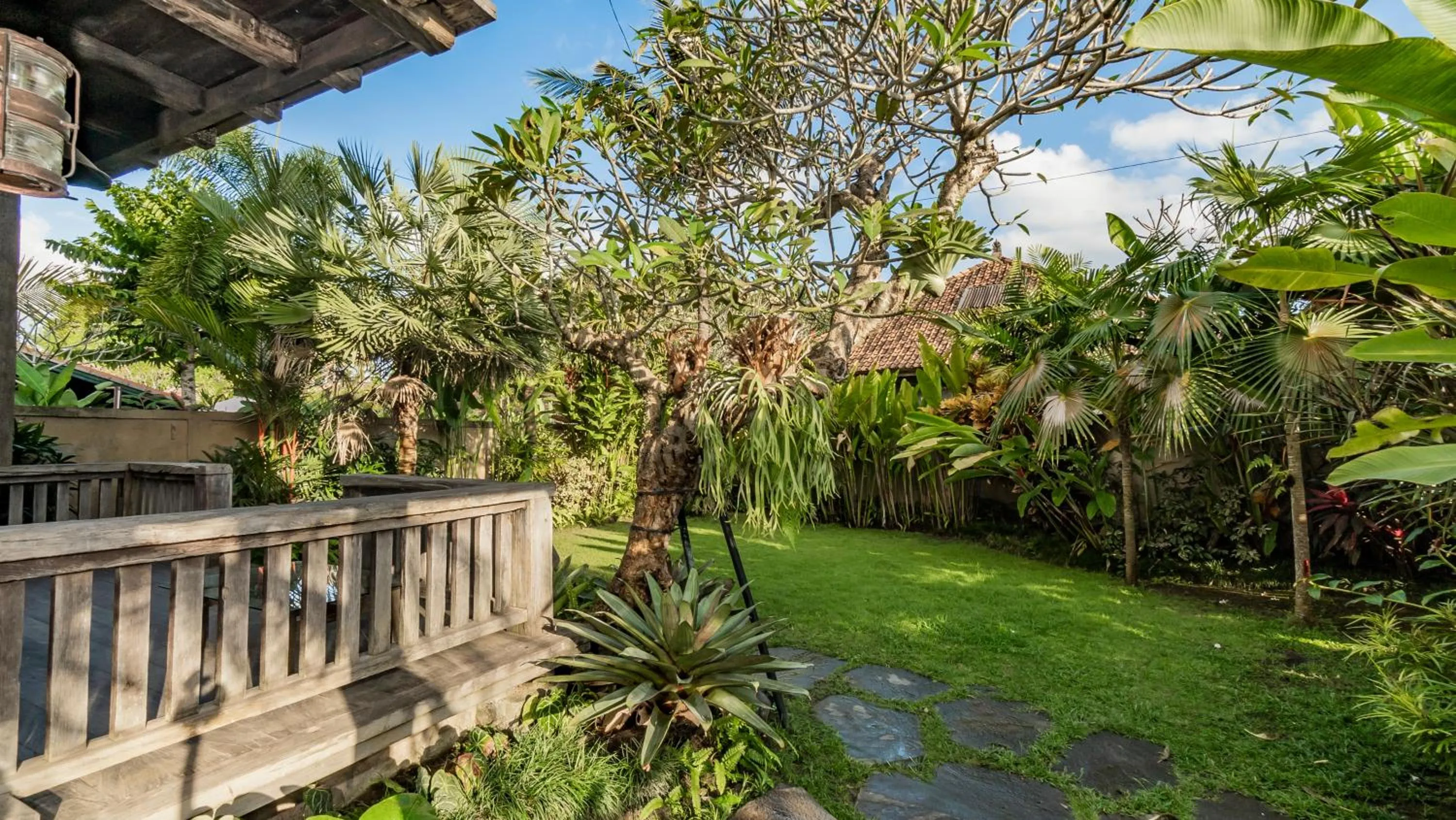 Garden in The Puspa Villa