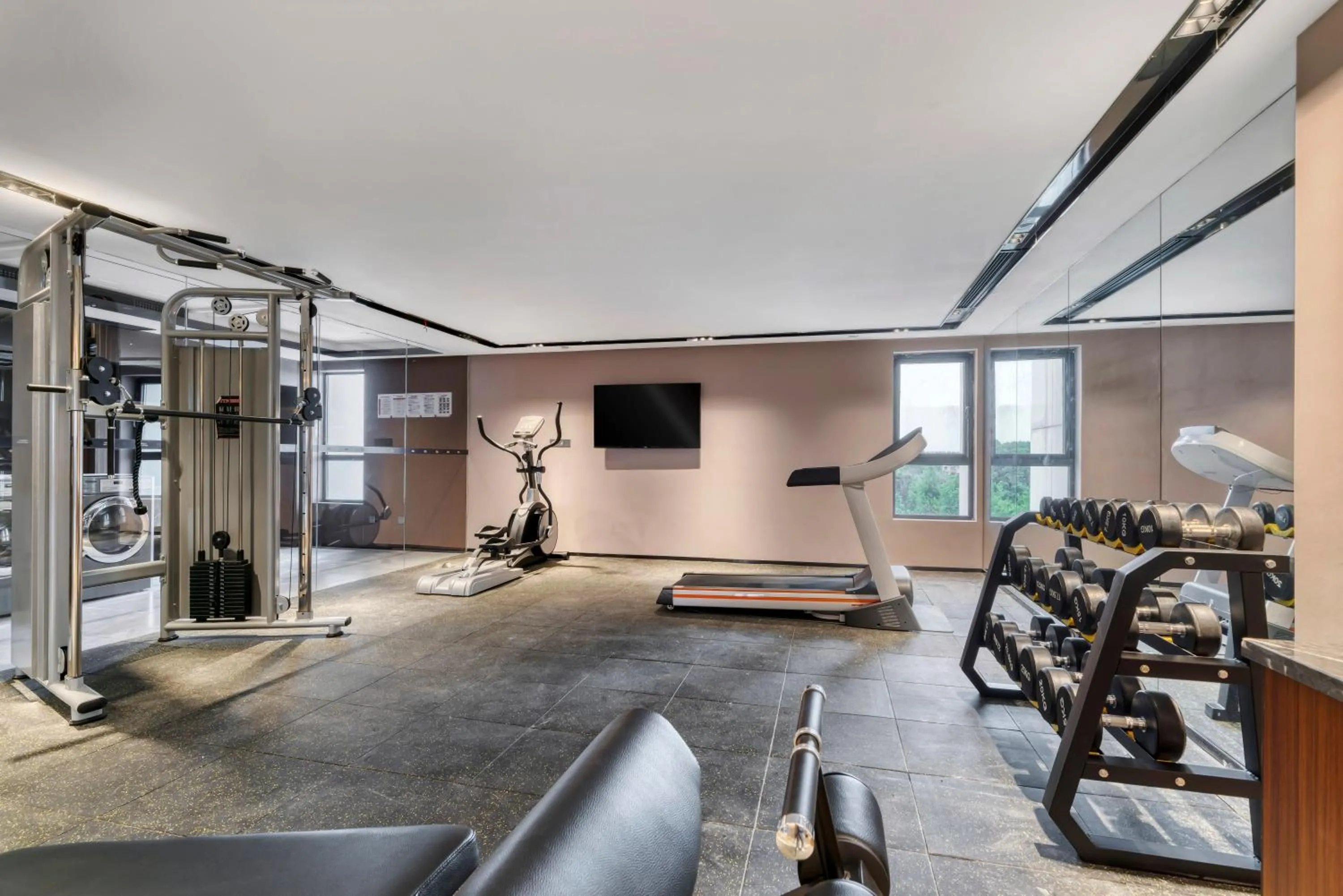 Fitness centre/facilities in UrCove by Hyatt Jiashan Centre